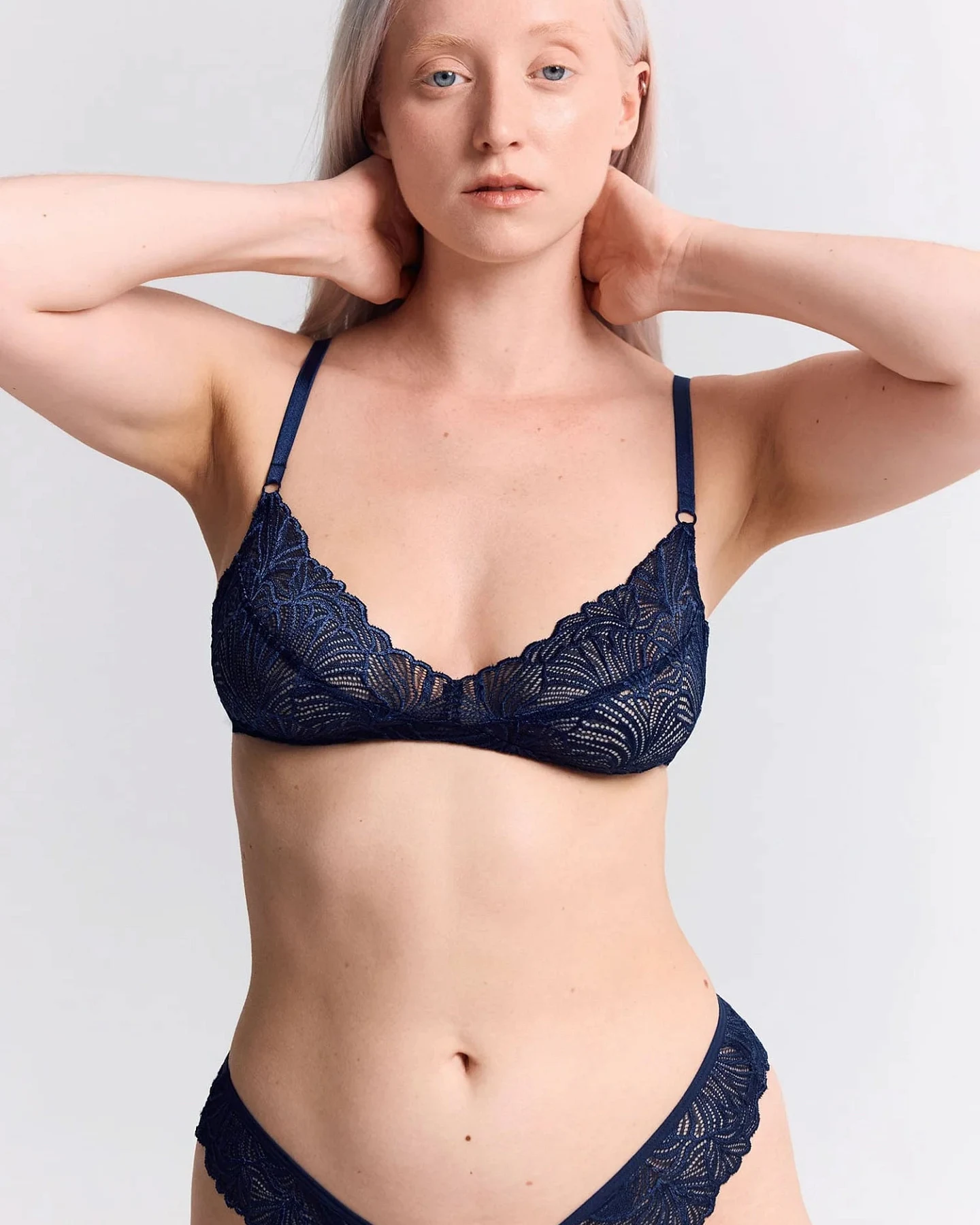 erlich textil Fluid Lace Bügelloser BH für Frauen aus Polyamid in schwarz – Ansicht 2