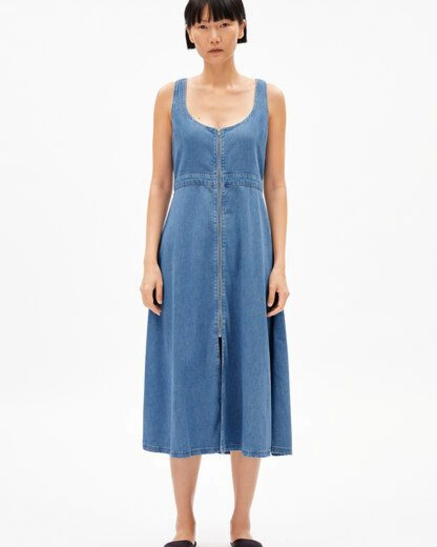 ARMEDANGELS TAAHLEE Damen Jeanskleid aus Bio-Baumwoll Mix – Ansicht 4