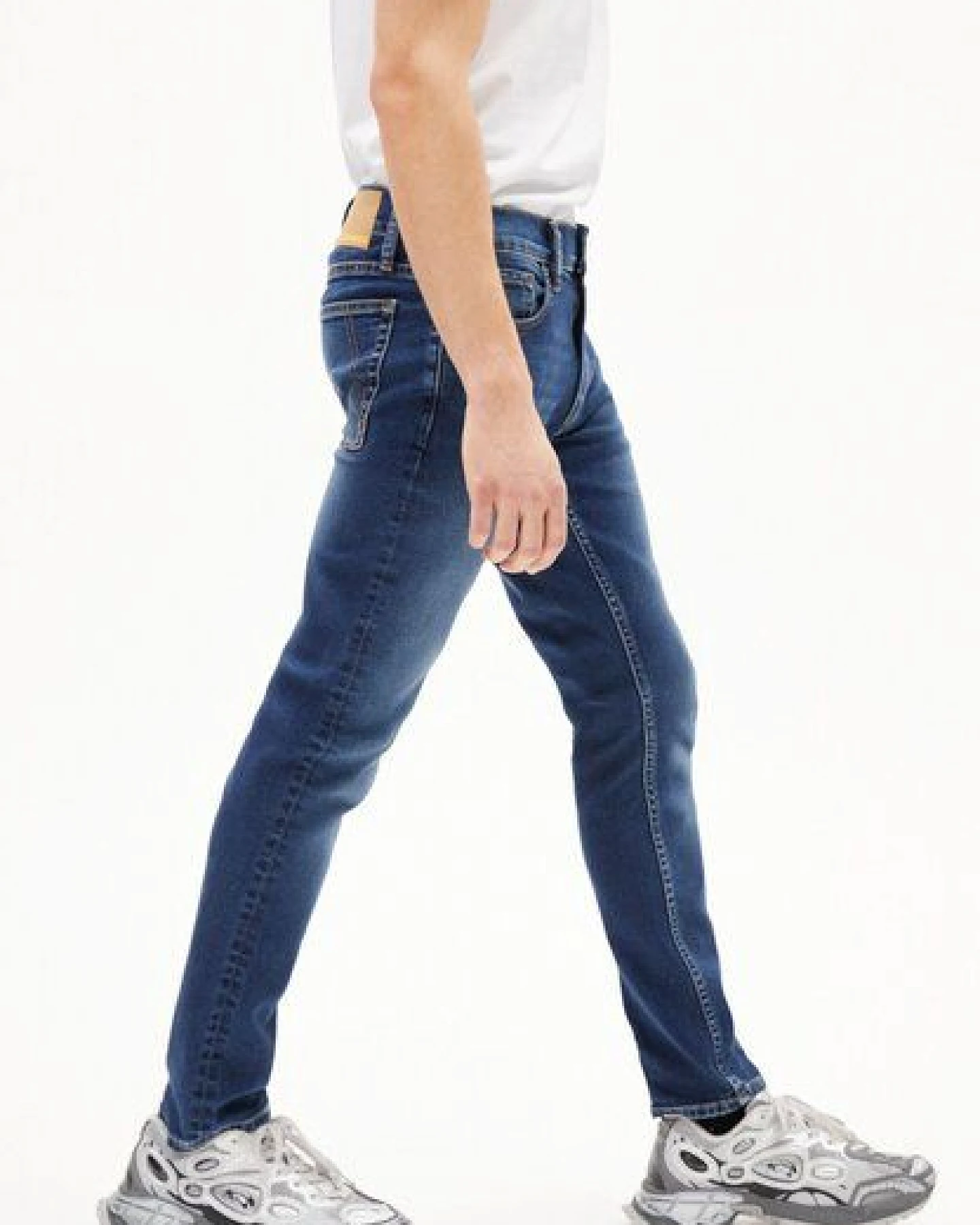 ARMEDANGELS IAAN Herren Slim Jeans aus recyceltem Baumwoll-Mix – Ansicht 4
