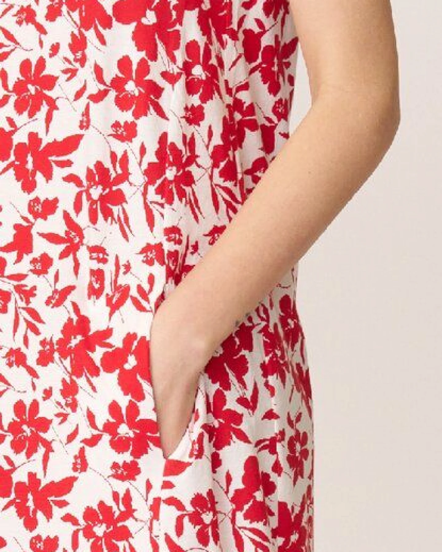 LANA Organic Sommerkleid mit Blumen, Modell Daphne – Ansicht 3