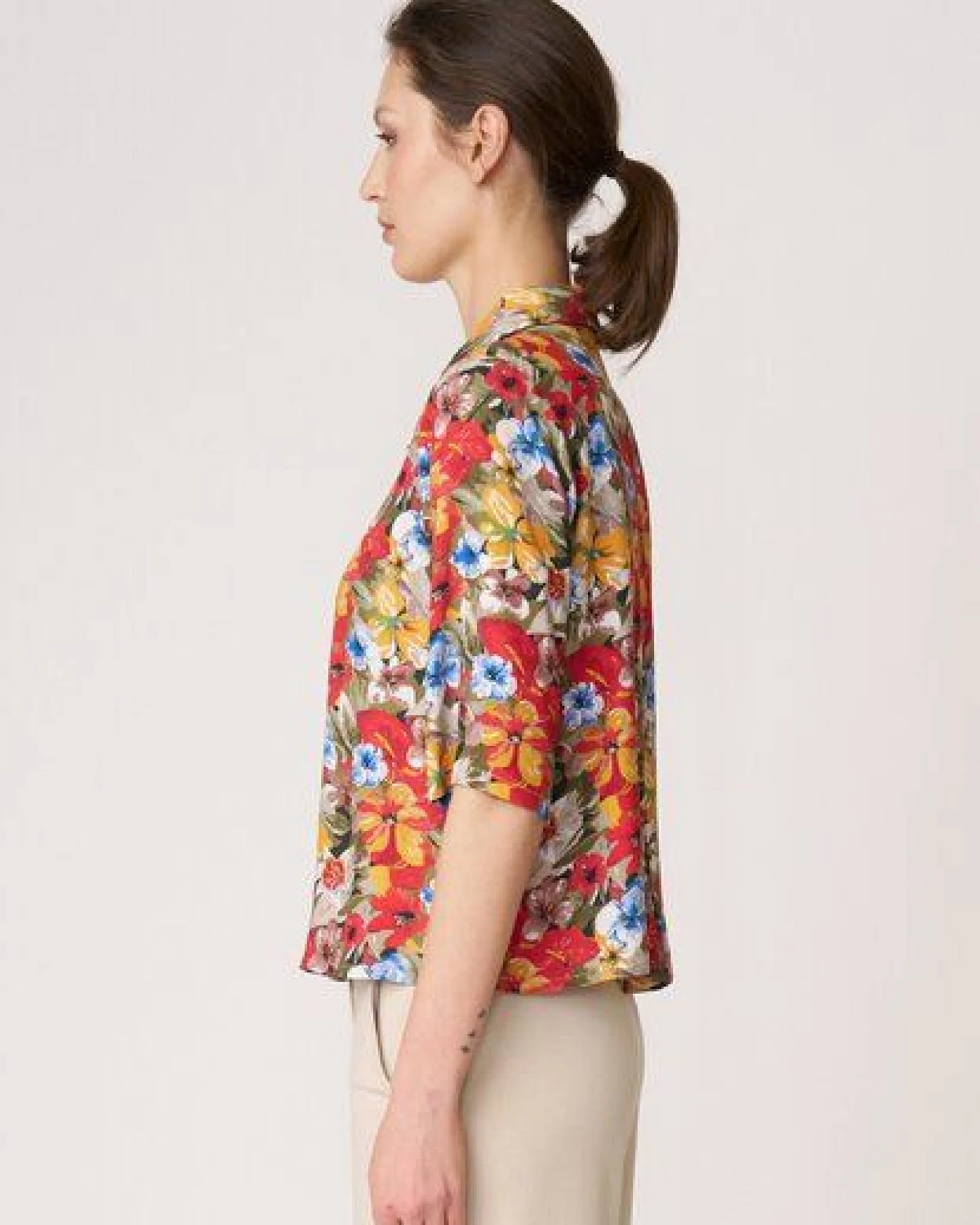 LANA Organic Luftige Damenbluse aus Viskose, Modell Alexia – Ansicht 3