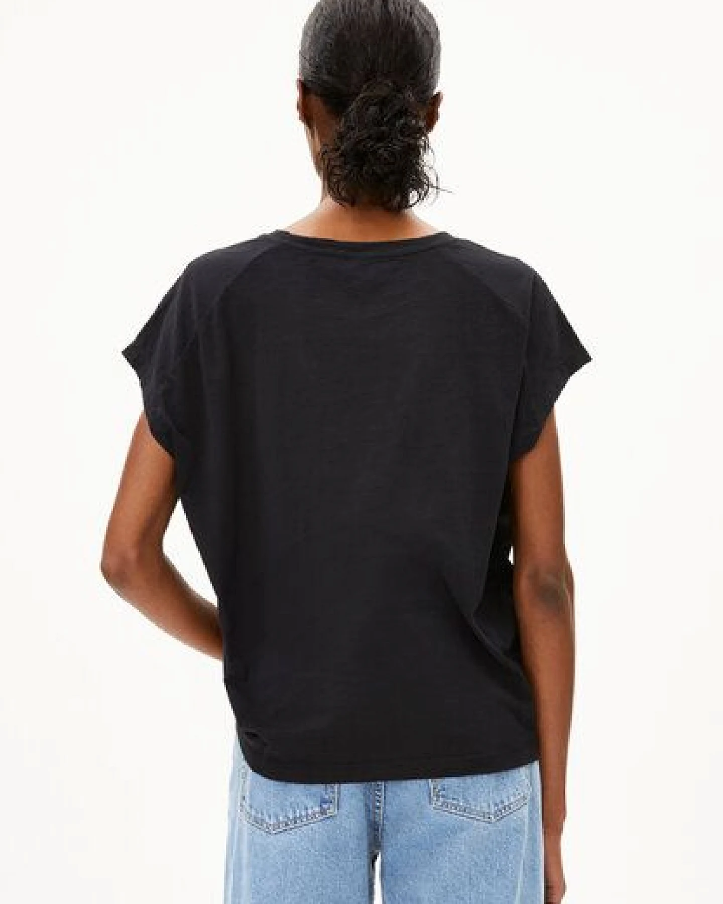 ARMEDANGELS ONELIAA Damen T-Shirt aus Bio-Baumwolle – Ansicht 2