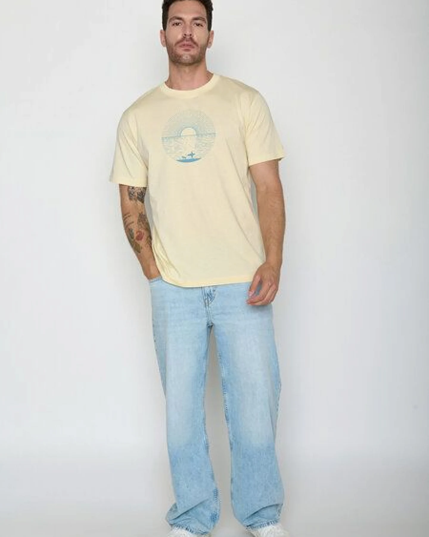 GREENBOMB Surf Friends Fusion - Lässiges Oversize-T-Shirt aus Bio-Baumwolle / hochwertiger Print / GOTS / Fair & Vegan – Ansicht 3