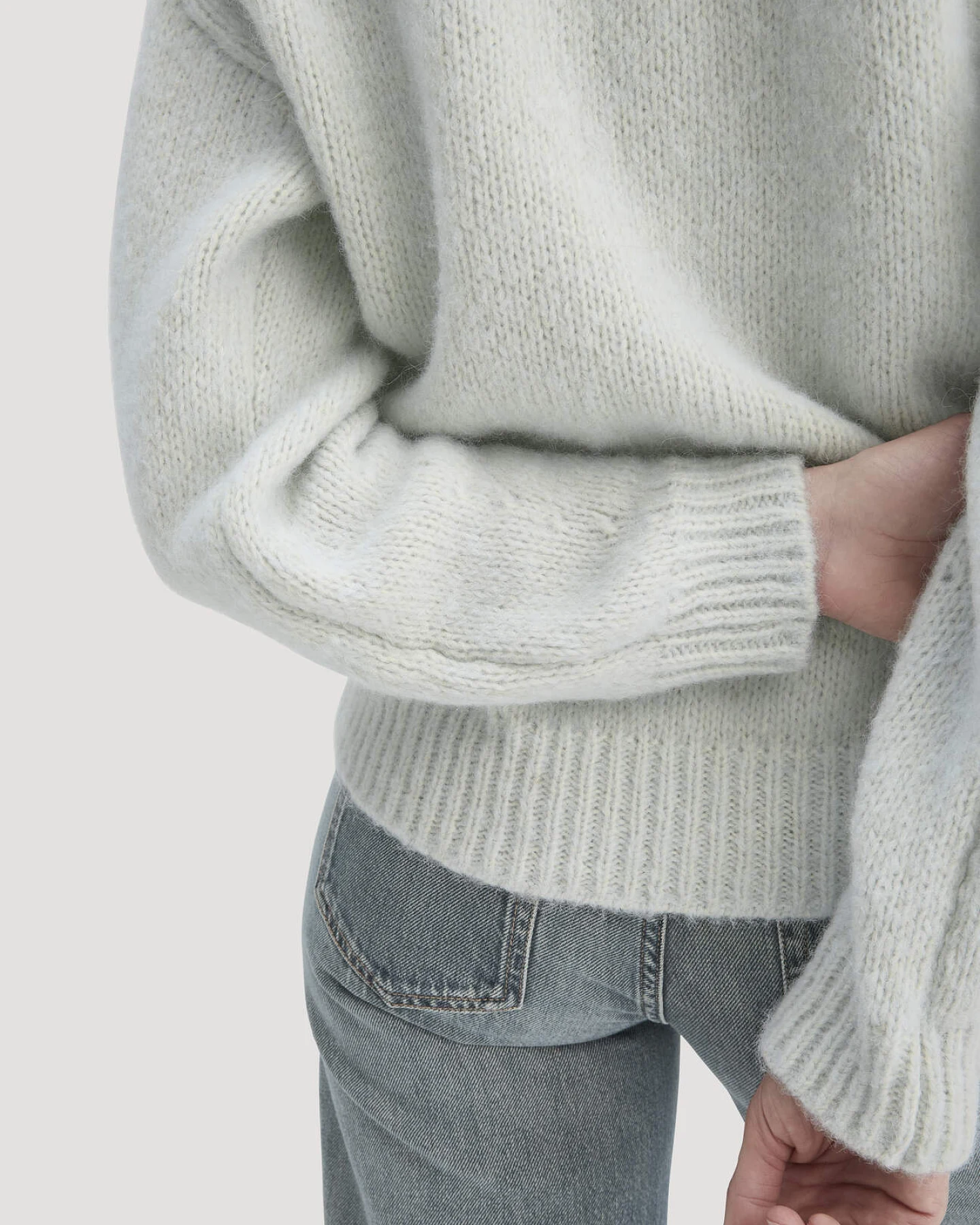 hessnatur Damen Strick Pullover Relaxed aus Alpaka mit Bio-Baumwolle - blau - Größe L – Ansicht 4