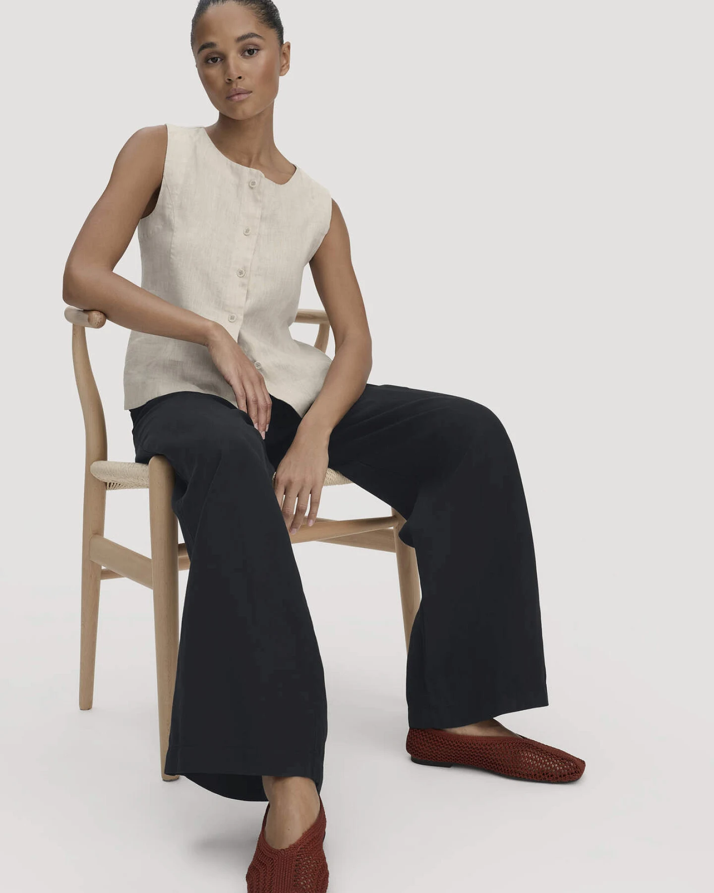 hessnatur Damen Hose Wide Leg aus TENCEL™ Lyocell mit Leinen - schwarz - Größe 48 – Ansicht 4