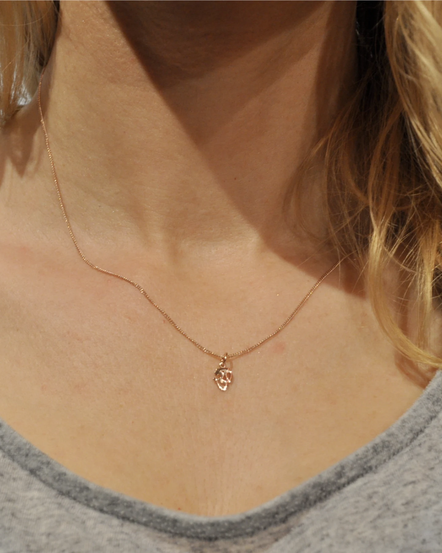 Hoffnungsträger OM Kette "AUM" Roségold – Ansicht 3