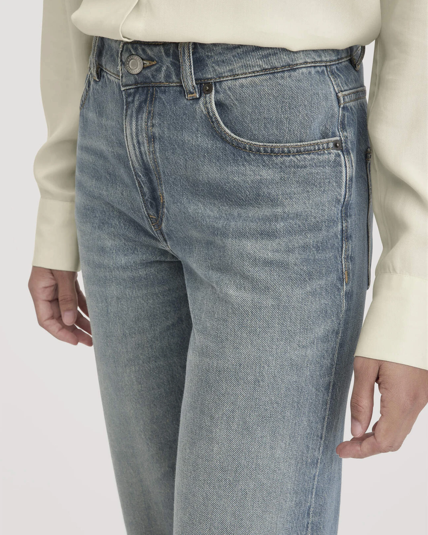 hessnatur Damen Jeans NELE Barrel Leg aus Bio-Baumwolle - blau - Größe 28/30 – Ansicht 3