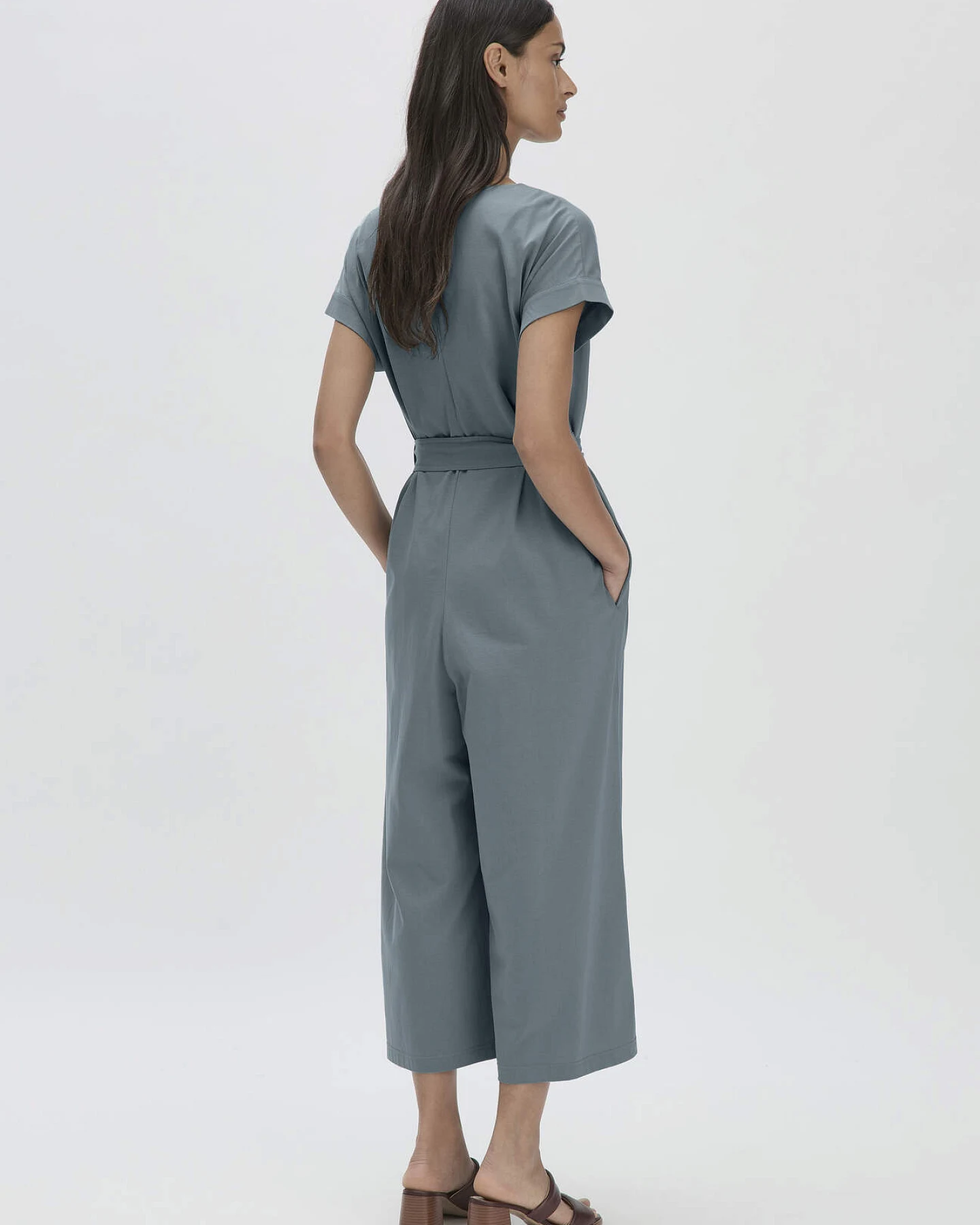hessnatur Damen Jersey Jumpsuit Oversize aus Bio-Baumwolle - grün - Größe 40 – Ansicht 2