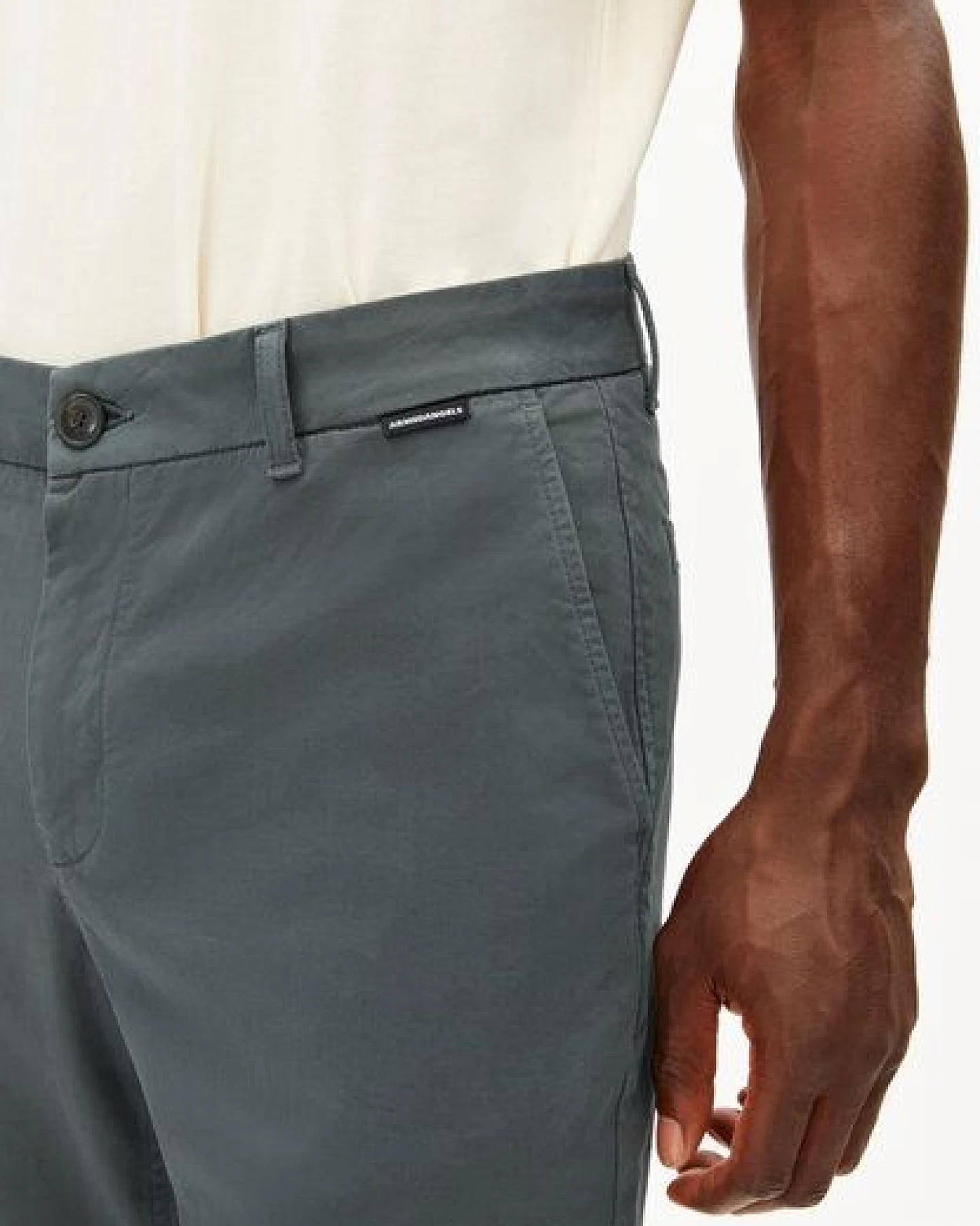 ARMEDANGELS AASTER Herren Chino Hose aus Bio-Baumwoll Mix – Ansicht 3