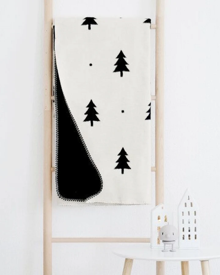RIEMA Germany weiche Kuscheldecke mit Tannenbäumen - Bio-Baumwolle SMILLA - Made in Germany