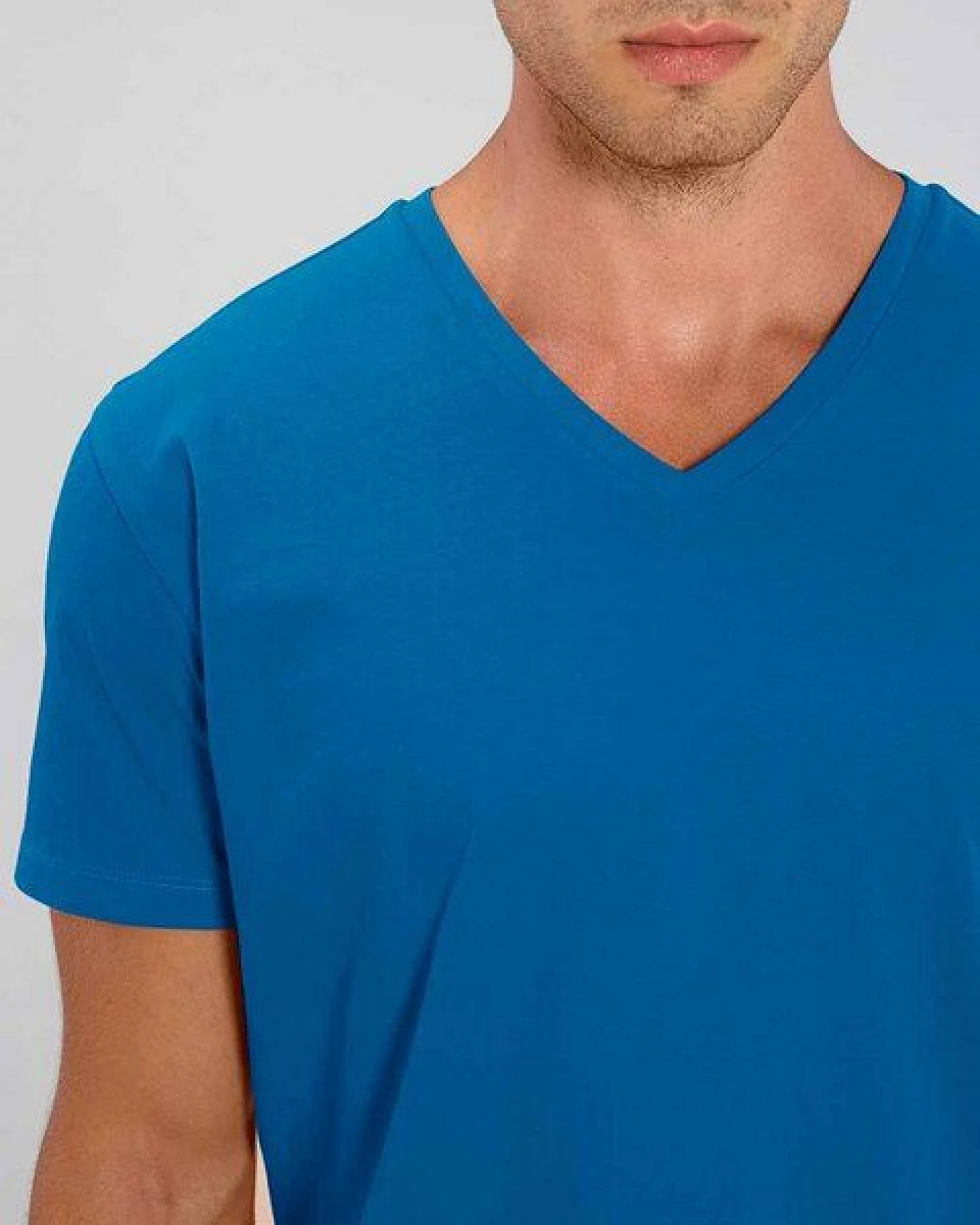 YTWOO Männer Bio T-Shirt mit V-Ausschnitt, nachhaltig & fair hergestellt – Ansicht 2
