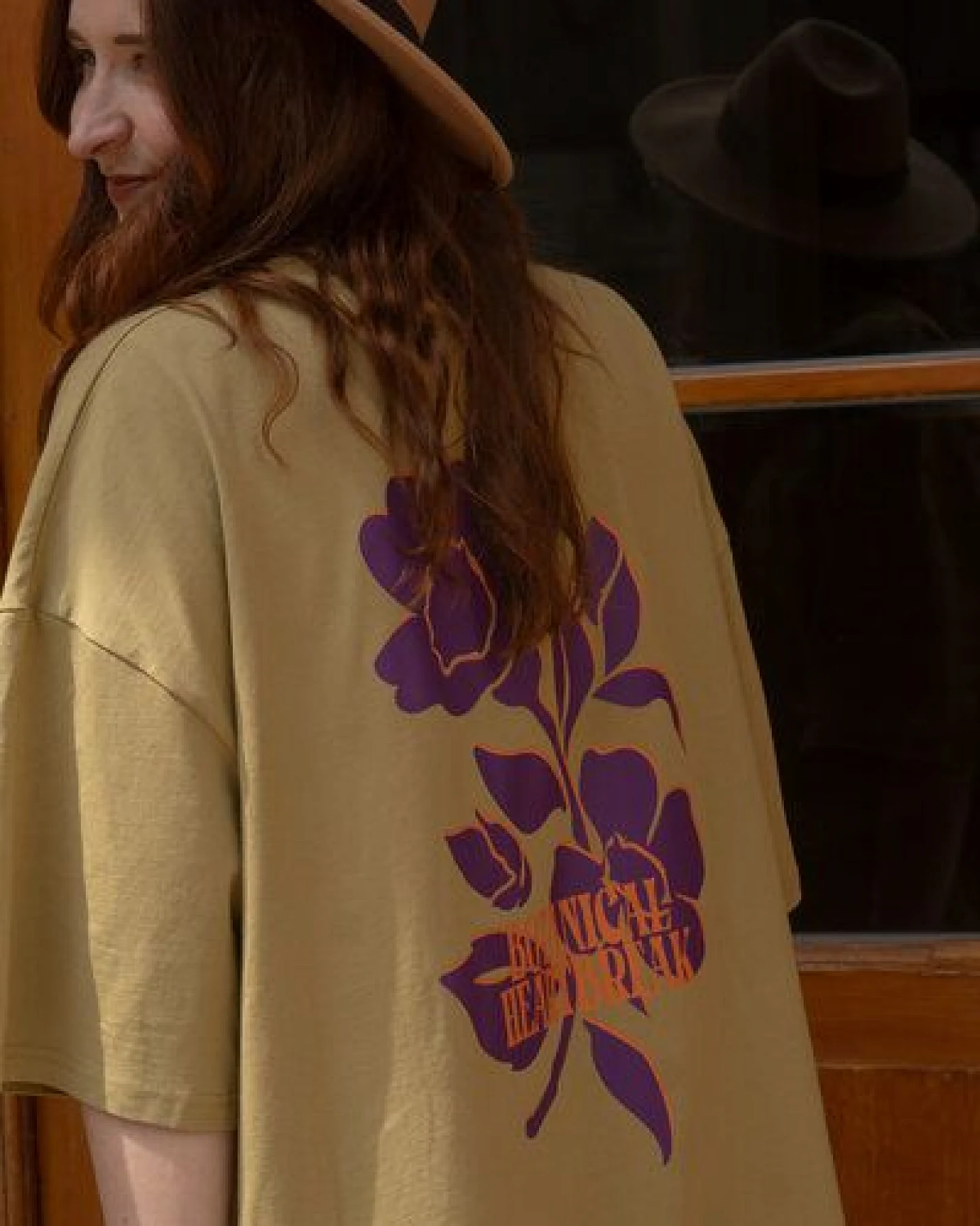 LITSCHI DESIGNS OVERSIZE BOTANICAL HEARTBREAK SHIRT – Ansicht 3