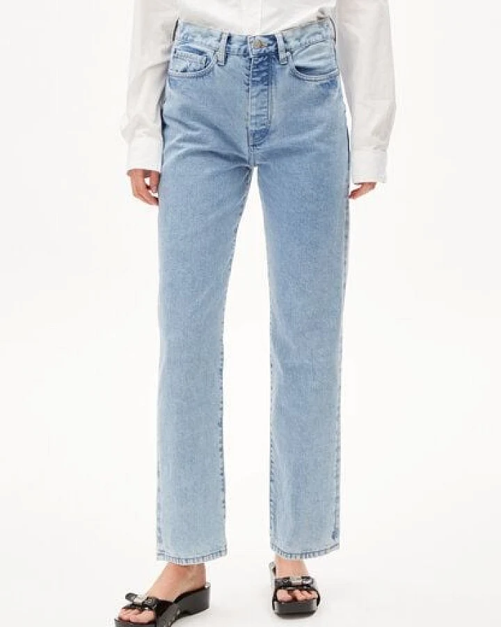 ARMEDANGELS AAIKALA Damen Jeans Straight Leg High Waist recycelte Baumwolle Non-Stretch