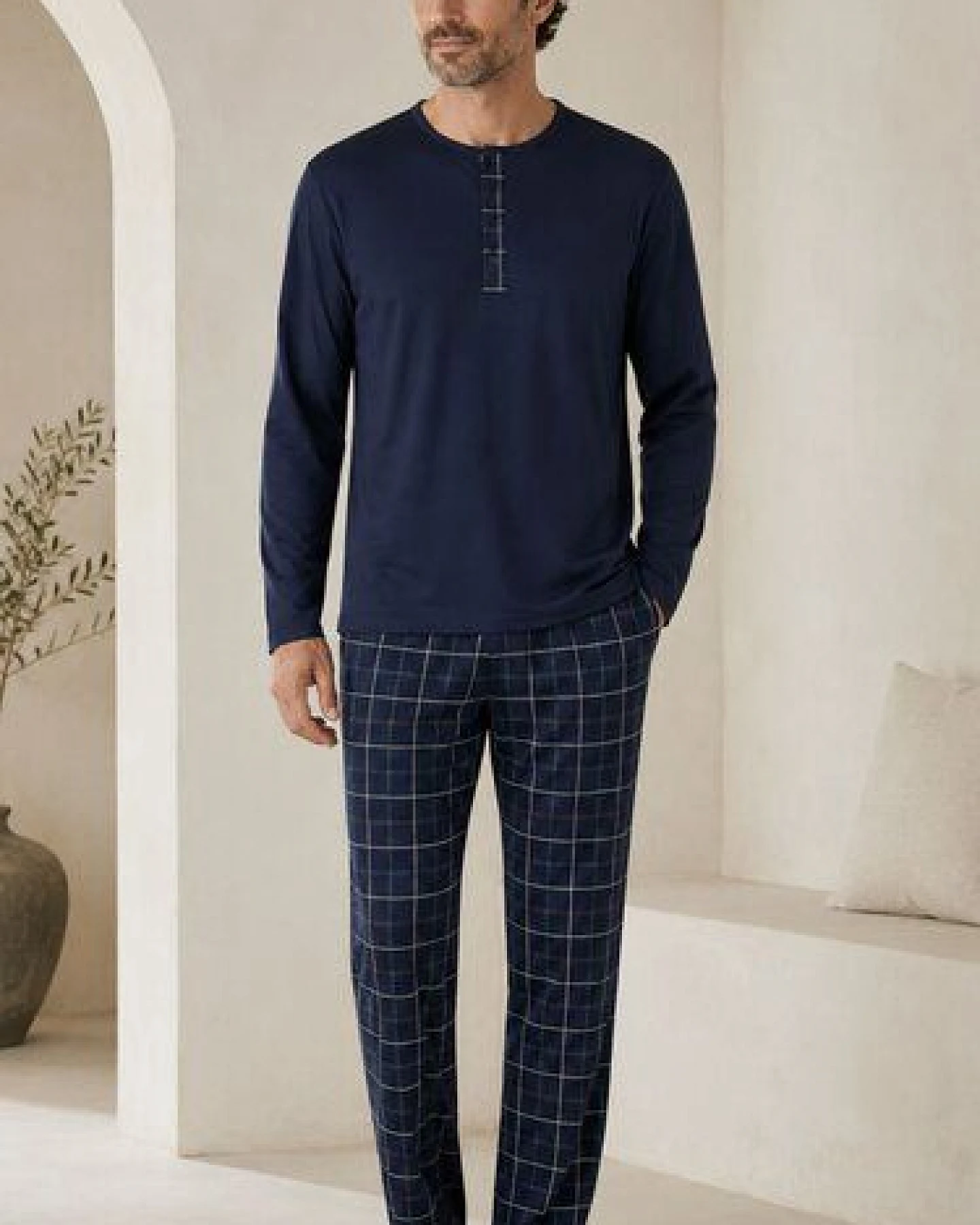 ZD Zero Defects Preppy langer karierter Modal-Pyjama in Marineblau – Ansicht 2