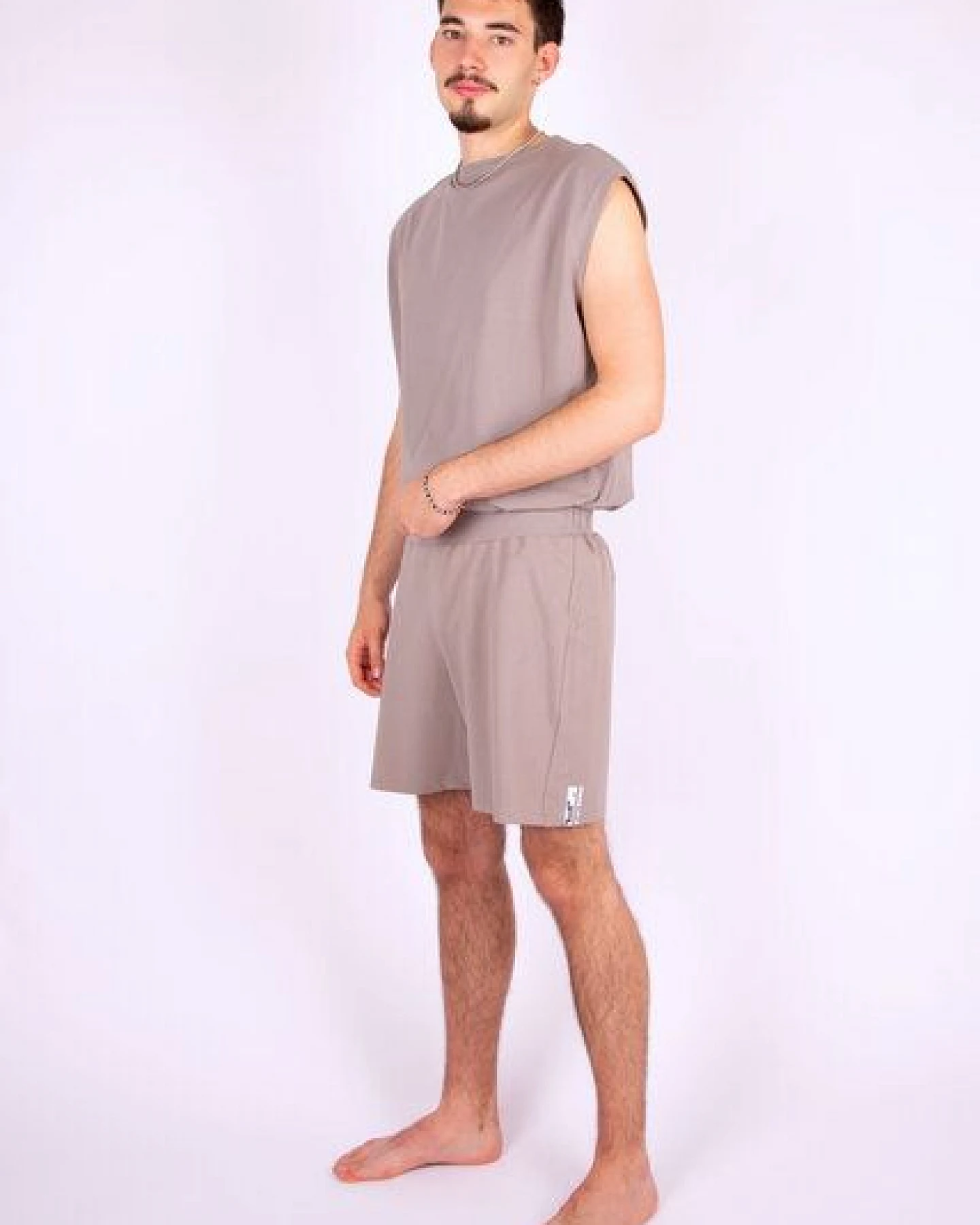 ÆVRIL Unisex Kurze Shorts // Dolphin Grey // Bio-Baumwolle – Ansicht 2