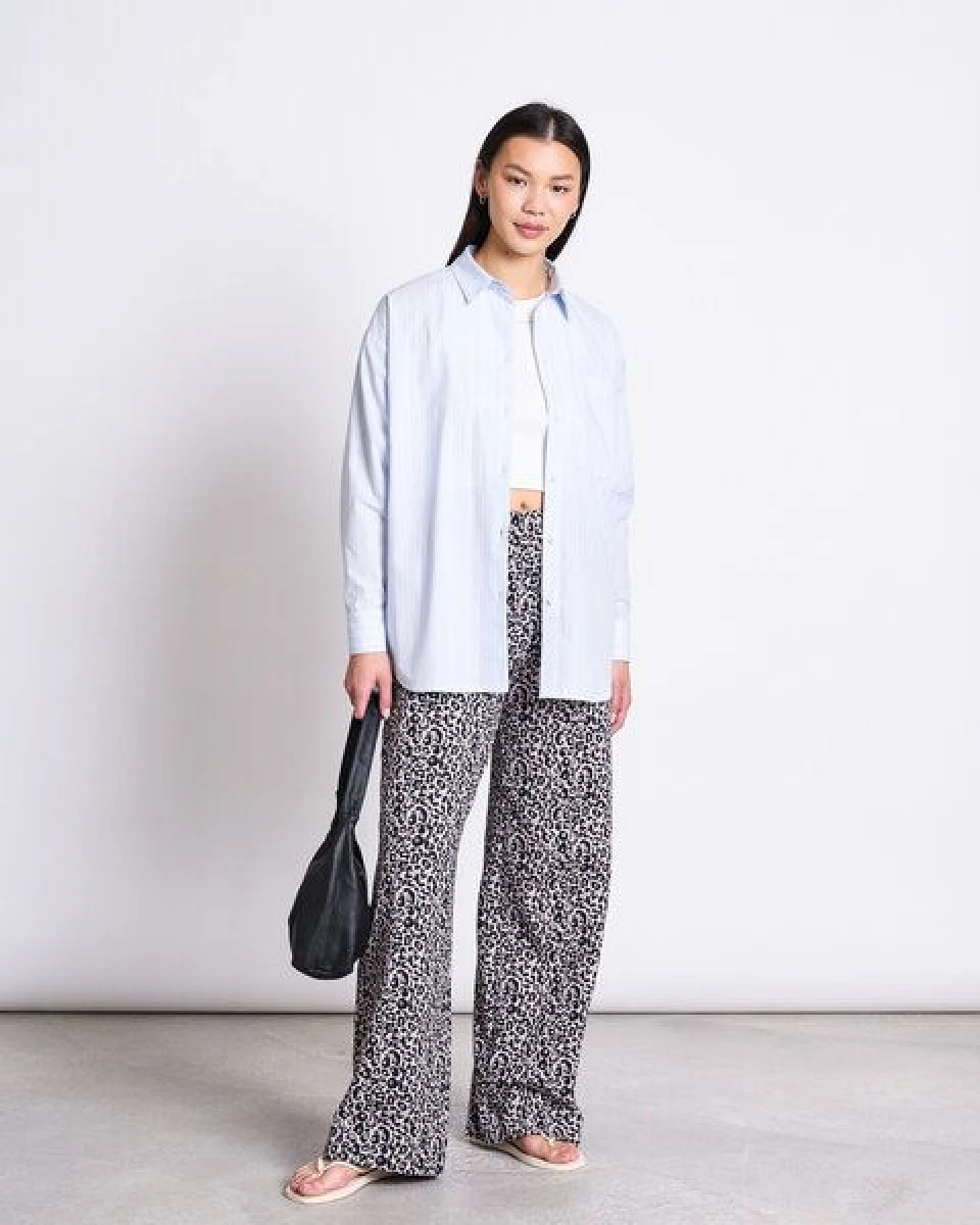JAN N JUNE Weite Hose KISO Leo Print GOTS – Ansicht 2