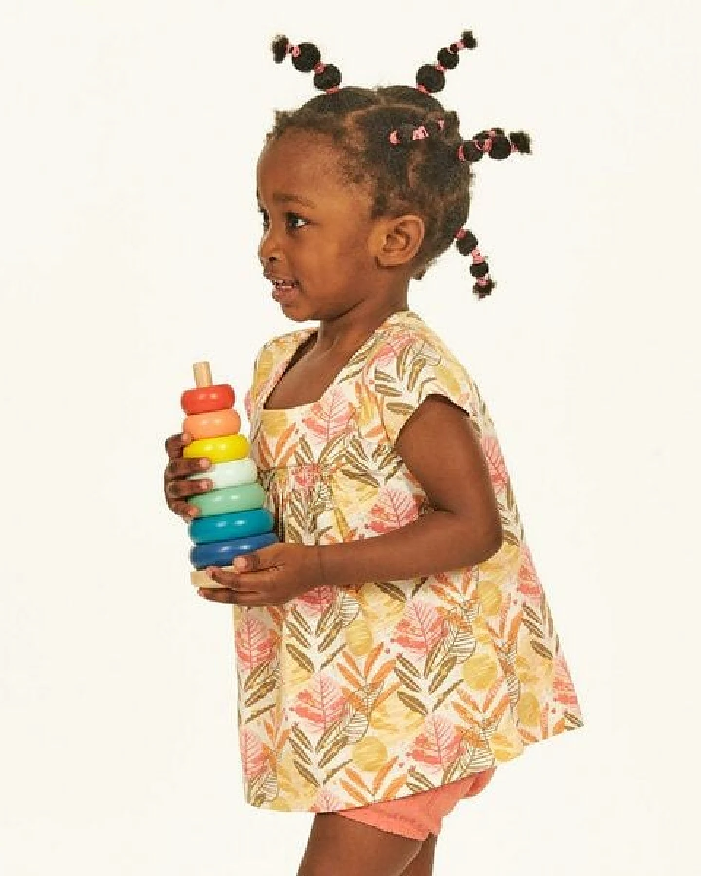 Sense Organics Baby Tunika mit Blätter-Druck, Modell IRMA – Ansicht 2