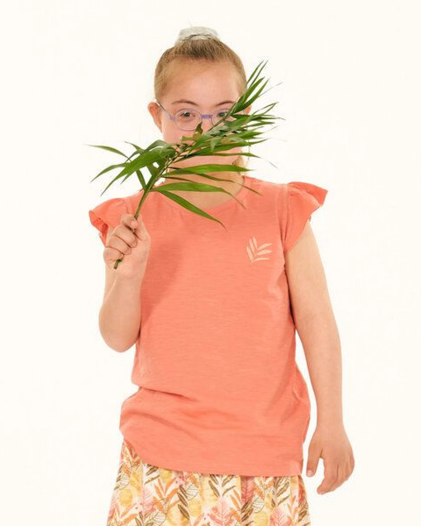 Sense Organics T-Shirt mit Blatt-Motiv für Mädchen, Modell NANA – Ansicht 2