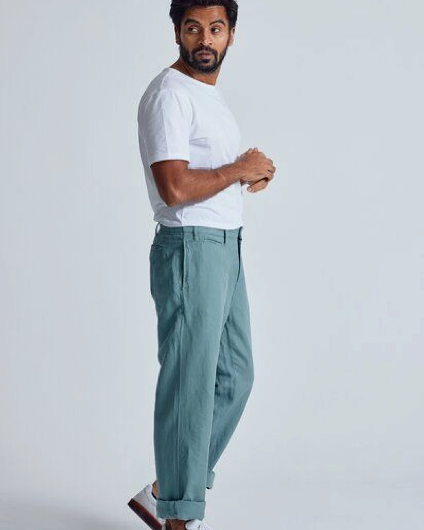 Flax and Loom Leinen Chino Relaxed Fit Modell: Bird – Ansicht 2