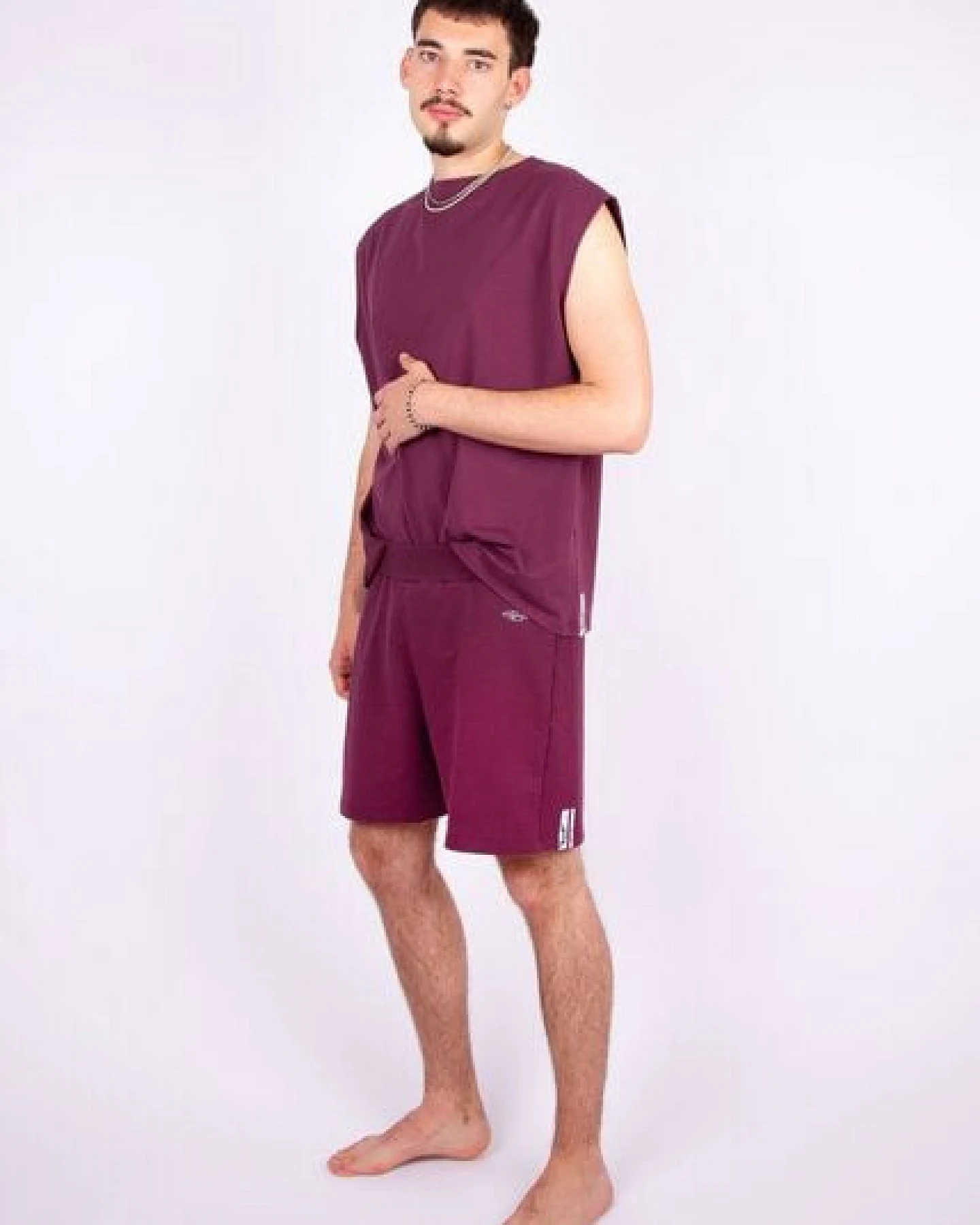 ÆVRIL Unisex Oversize Shirt // Hibiscus Red // Bio-Baumwolle – Ansicht 2