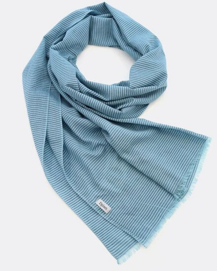 Blau