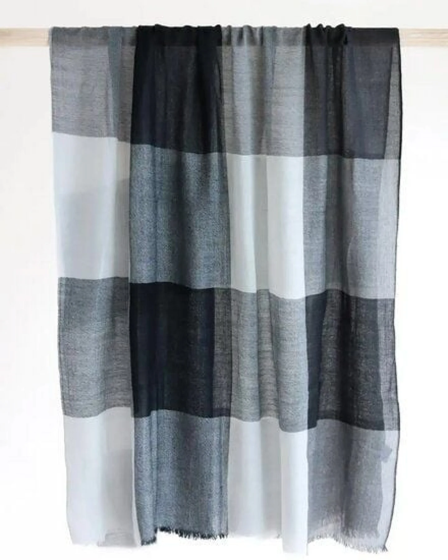 Djian Schal aus Merino-Wolle – KARO – mulesingfrei – Ansicht 4