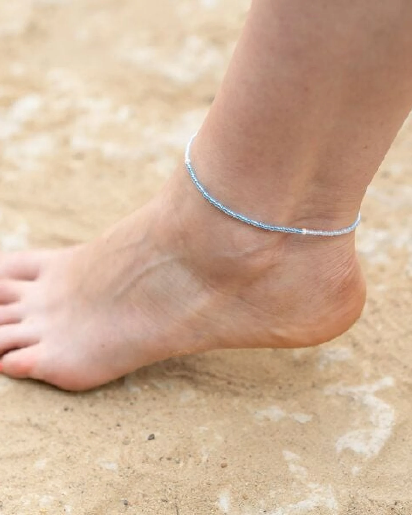 juni Perlen Fußkettchen himmelblau - handgemacht in Deutschland – Ansicht 3