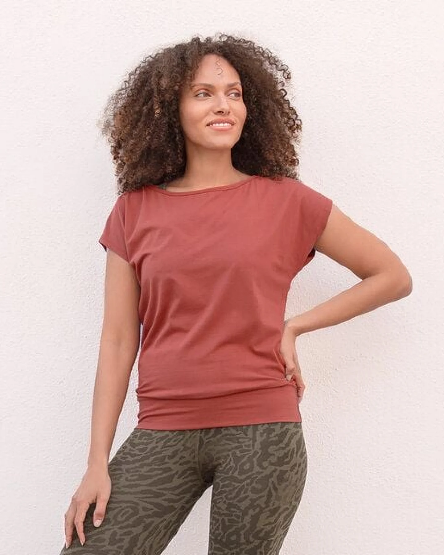 Jaya SMILLA Tencel - Damen - lockeres Shirt für Yoga und Freizeit aus Tencel-Baumwoll-Mix – Ansicht 3