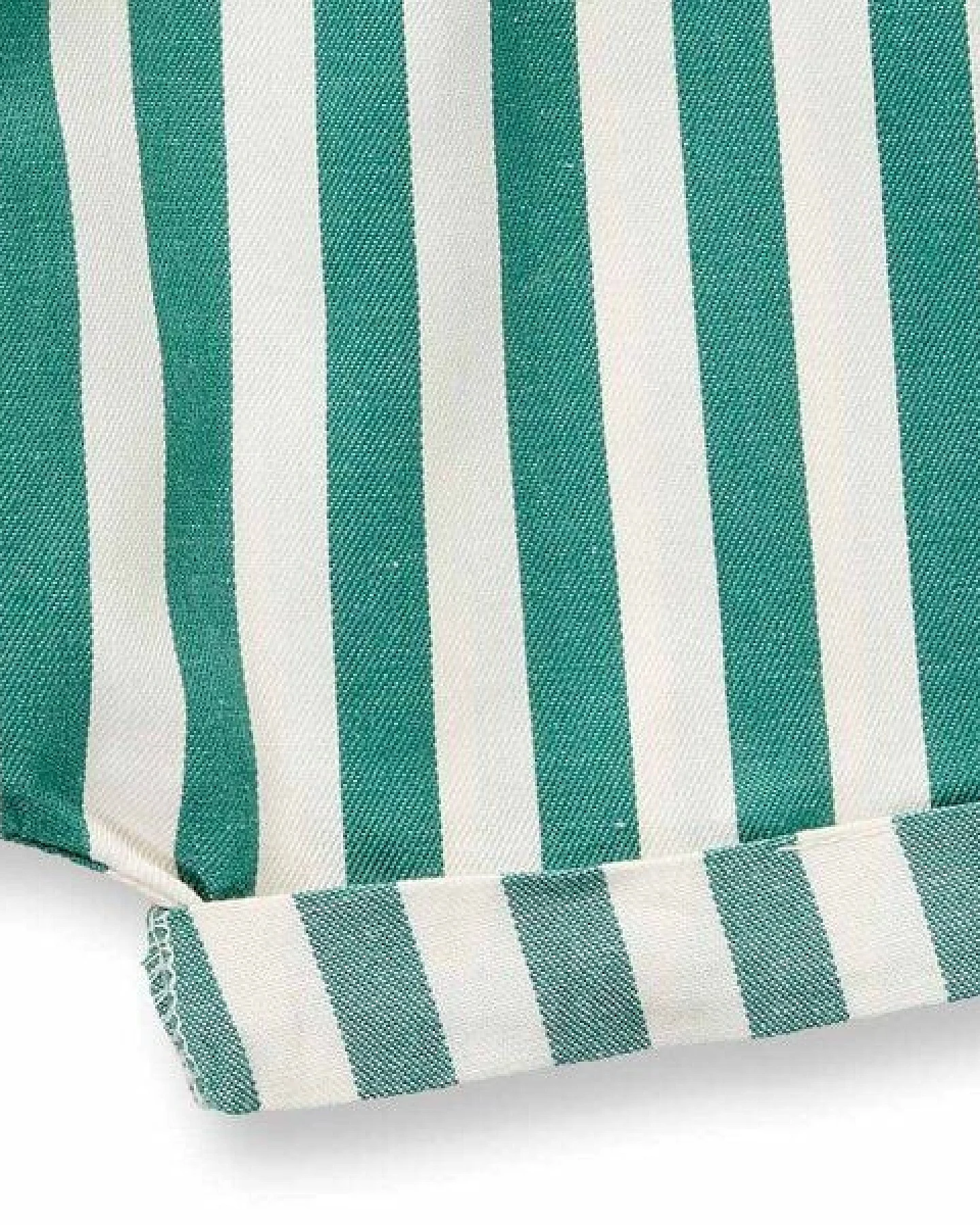 Sense Organics Baby Shorts grün-weiß gestreift, Modell LEI – Ansicht 3