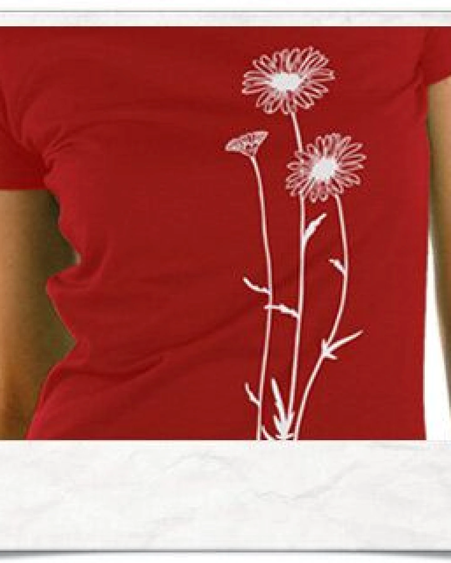 Picopoc Blumen T-Shirt in rot & weiß / Figurbetont – Ansicht 2