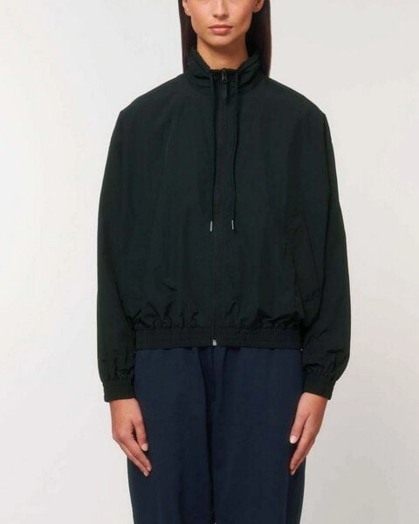 YTWOO Nachhaltige Urban Jacke aus recyceltem Nylon – Ansicht 3