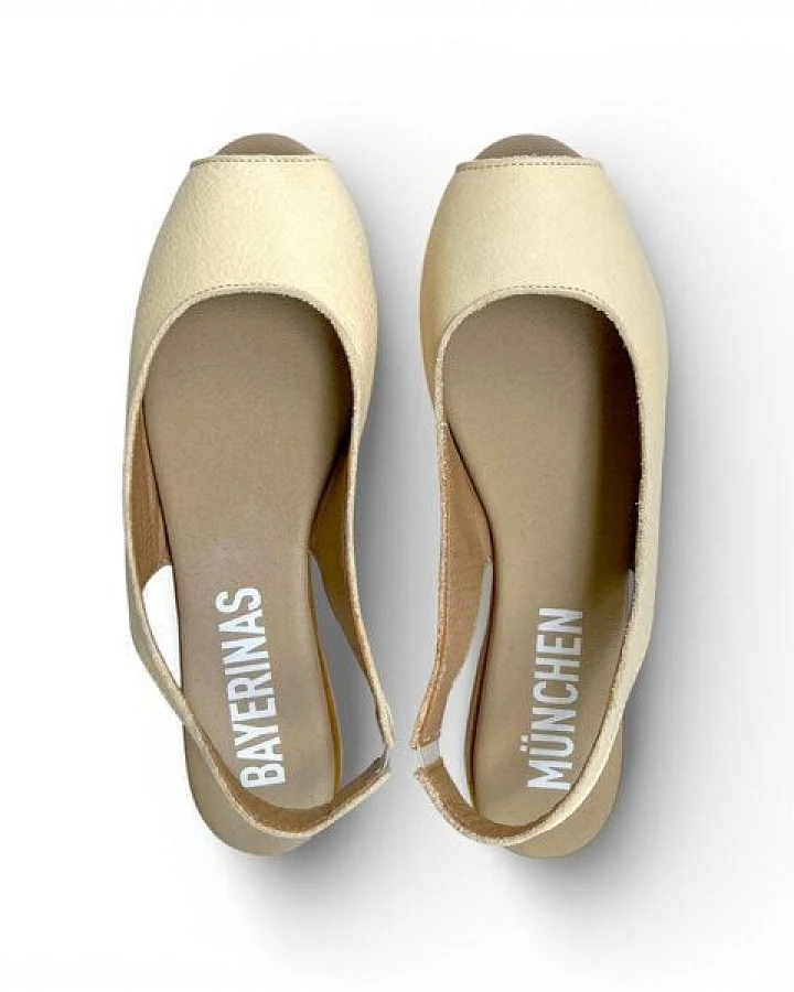 Bayerinas Peeptoe Ballerinas 'Isar'