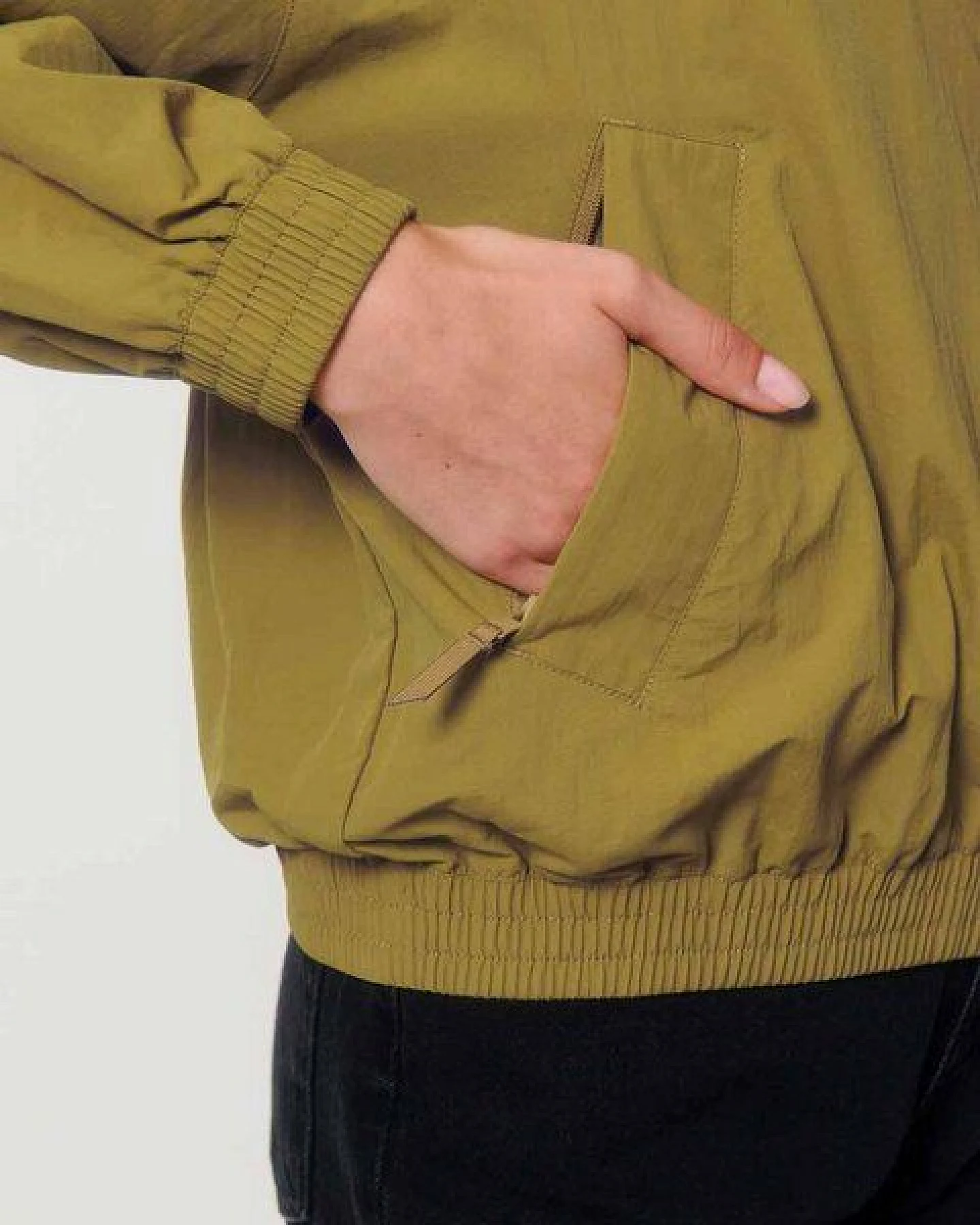 YTWOO Nachhaltige Urban Jacke aus recyceltem Nylon – Ansicht 4