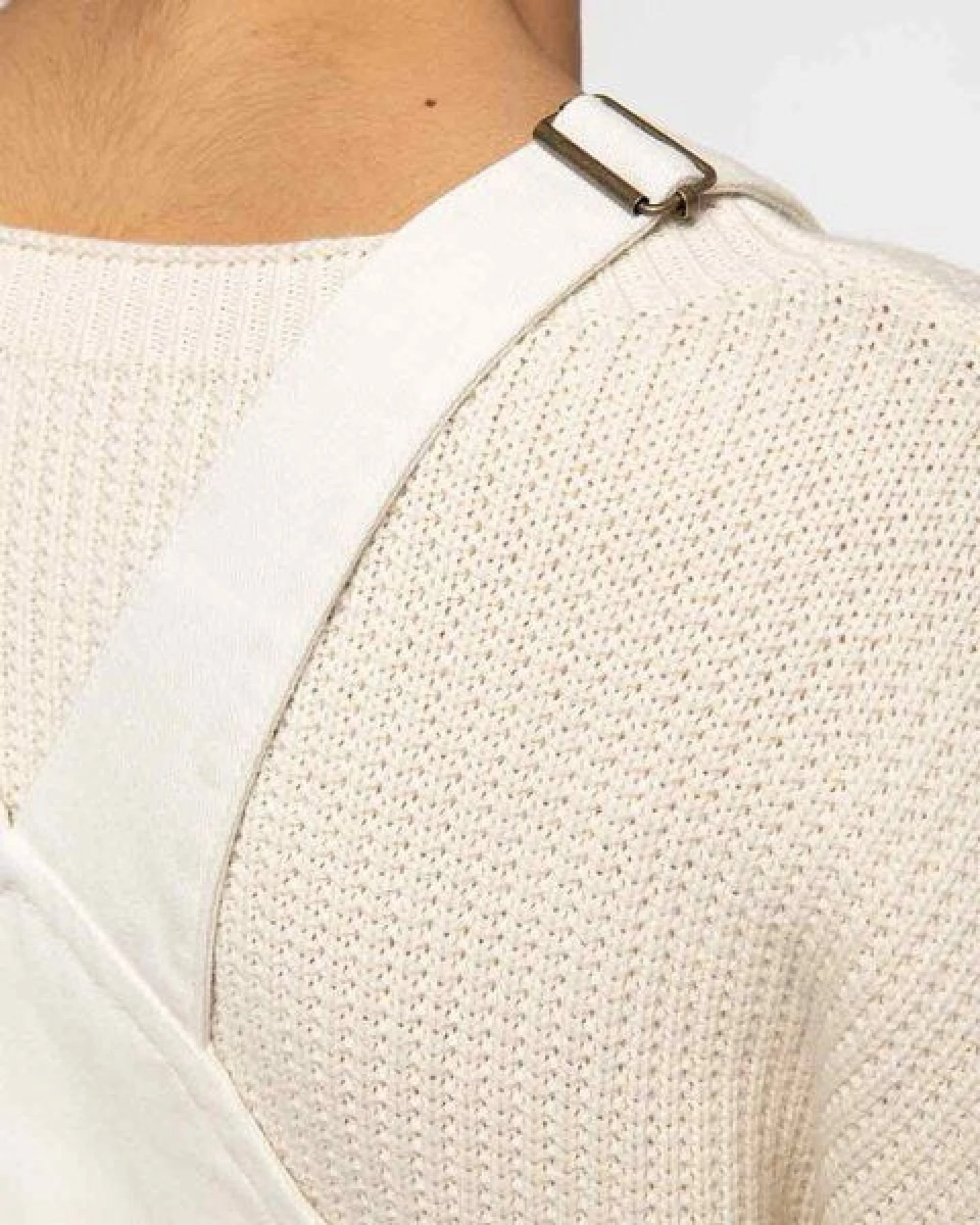 YTWOO Nachhaltiges Damen Latzkleid aus Bio-Baumwolle mit recycelten Knöpfen und Reißverschluss – Ansicht 4