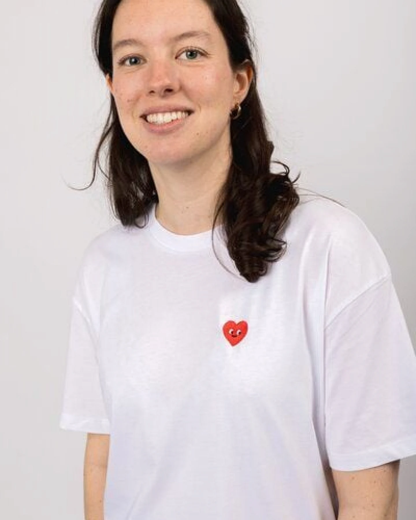 ettics STUDIO boxy organic crop tee bright white embroidery – Ansicht 4