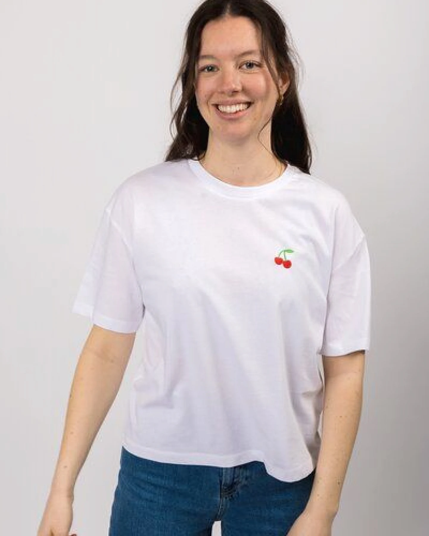 ettics STUDIO boxy organic crop tee bright white embroidery – Ansicht 3