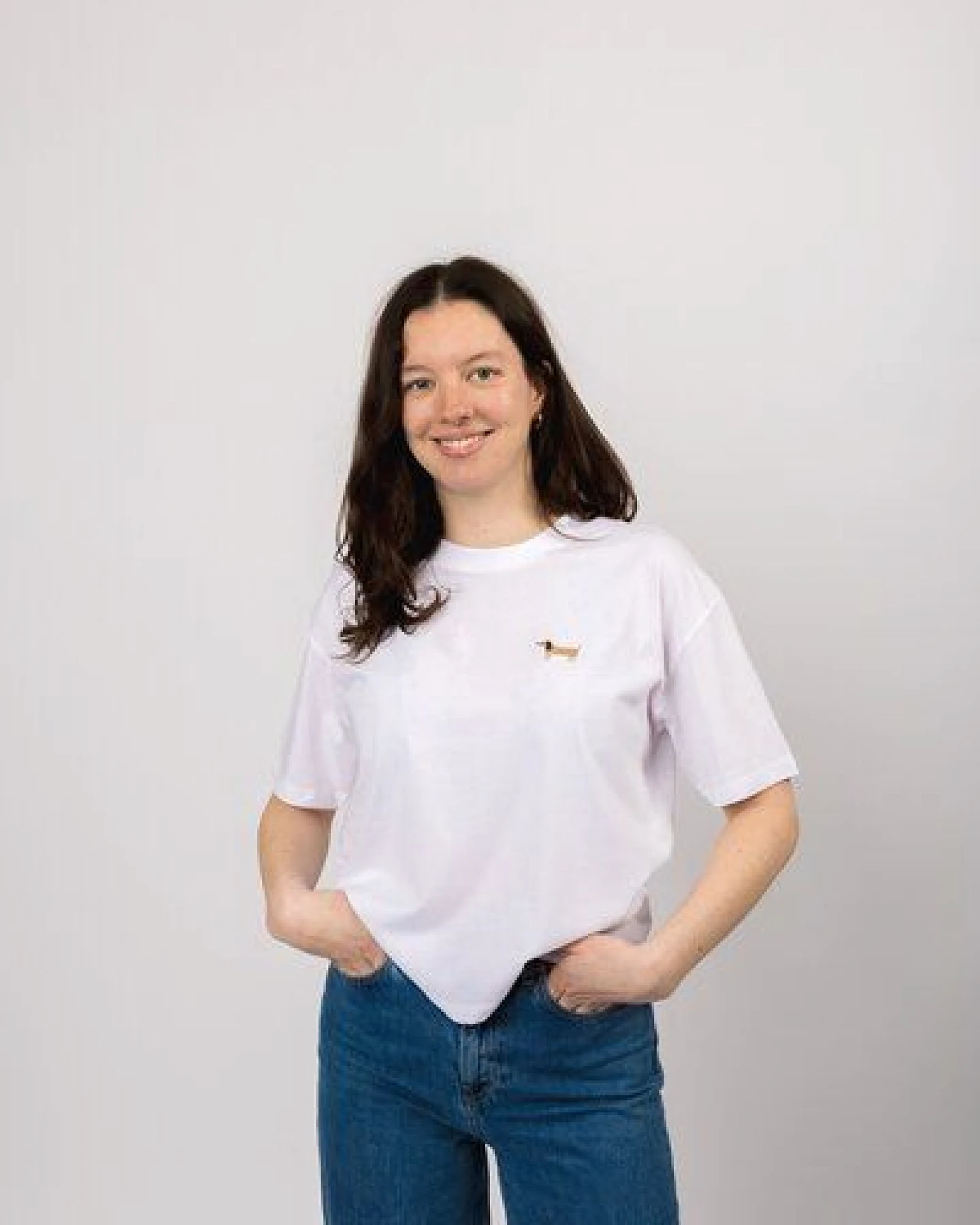 ettics STUDIO boxy organic crop tee bright white embroidery – Ansicht 2