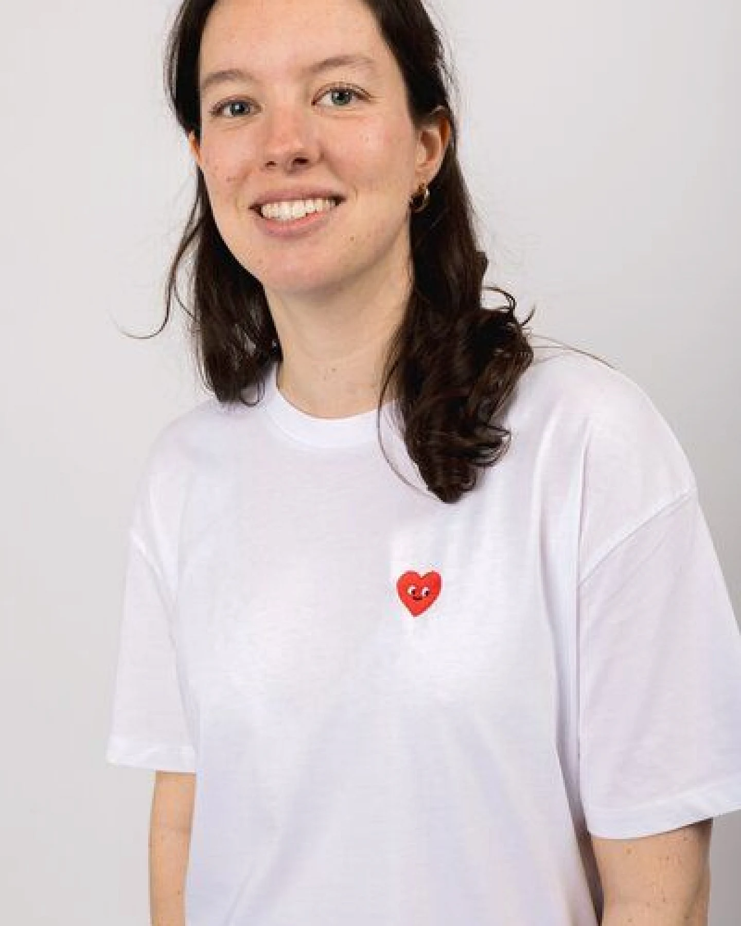 ettics STUDIO boxy organic crop tee bright white embroidery – Ansicht 4