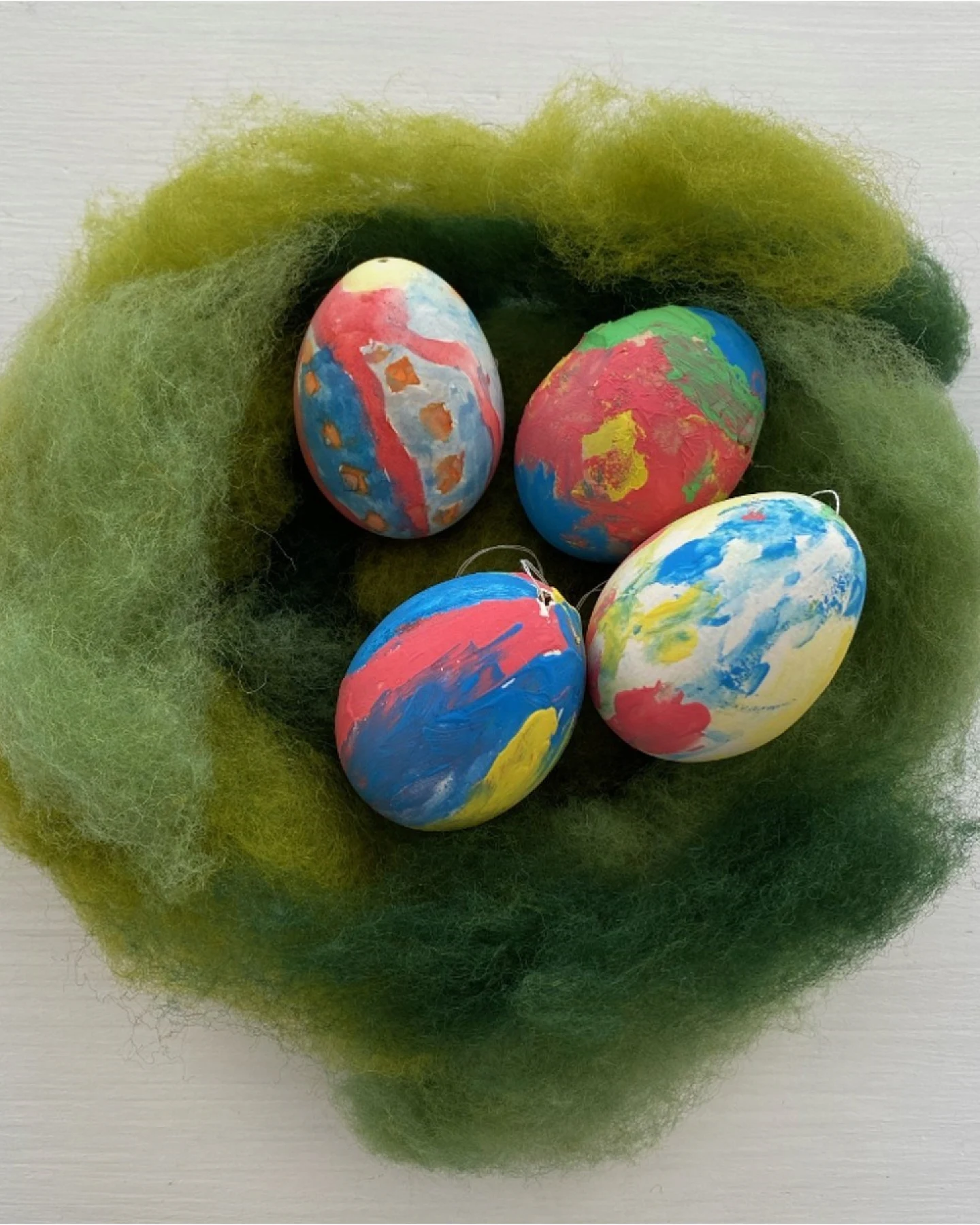 Ostergras aus Bio-Schurwolle (kbT), 3 Grüntöne 50g – Ansicht 2