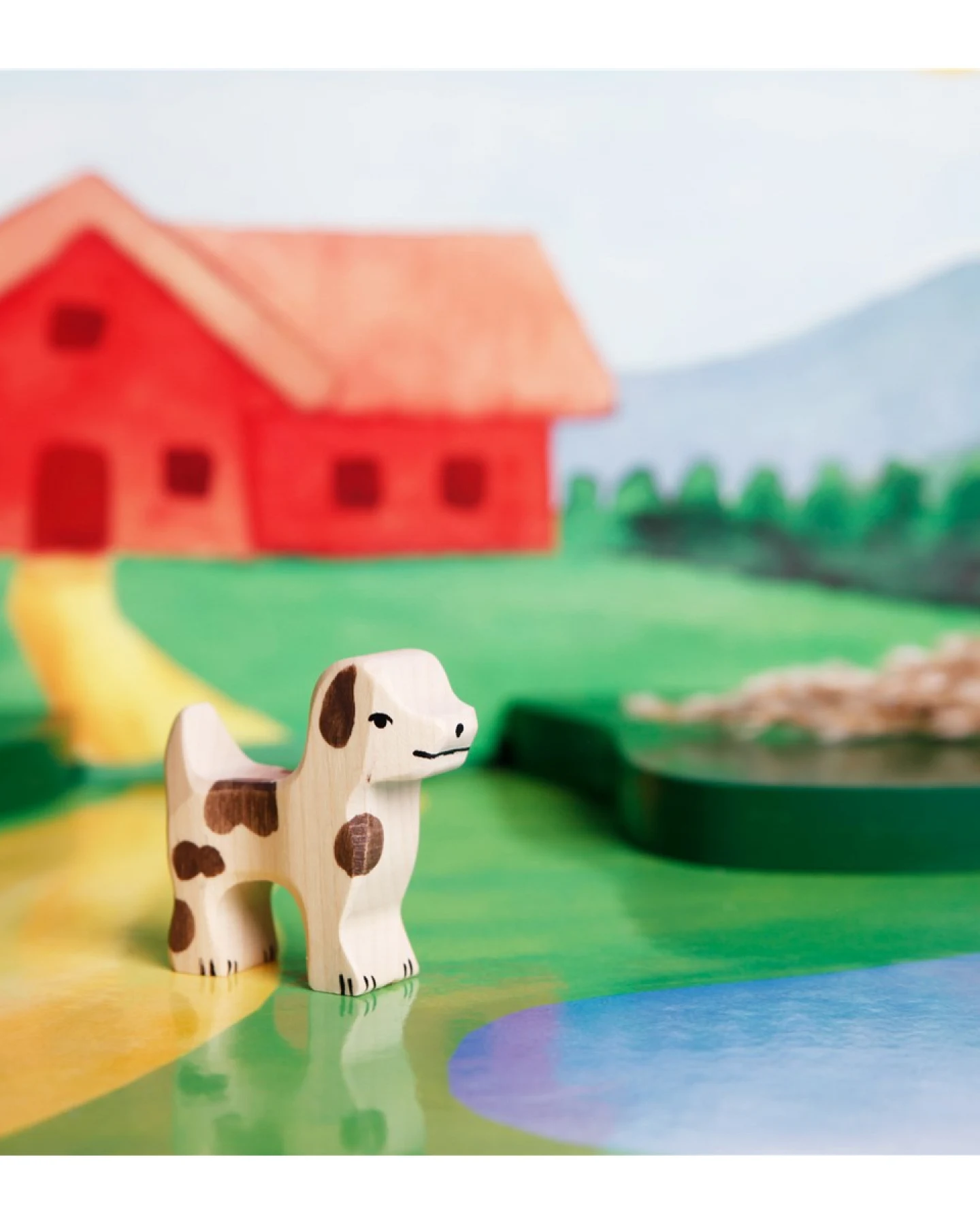 Holztiger Holzfigur "Hofhund, klein" Auf dem Bauernhof Maße 6 x 1,9 x 5,5 cm – Ansicht 2