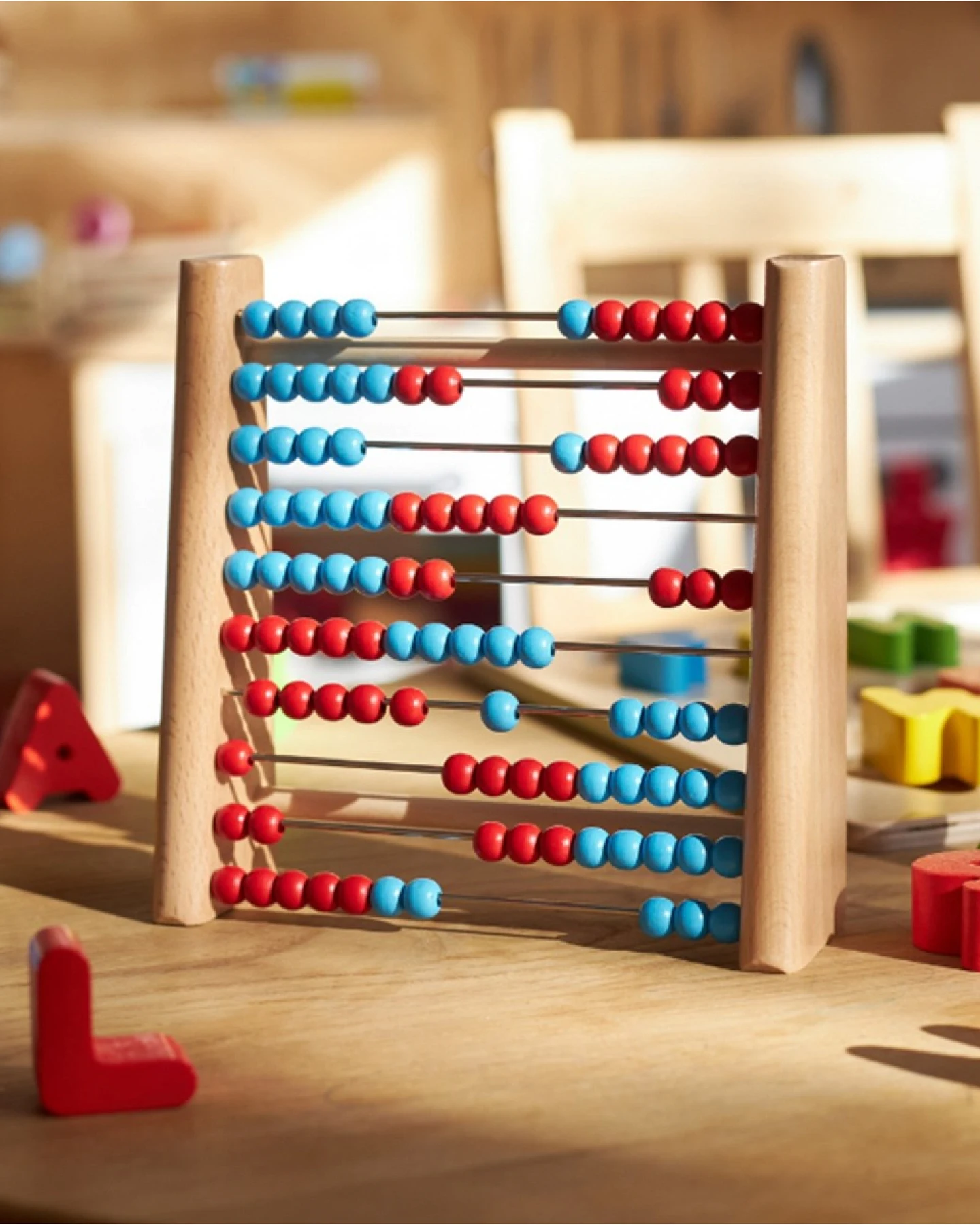 goki Rechenrahmen Abacus aus Holz, 100 Perlen Maße 17 x 5 x 16,5 cm – Ansicht 2