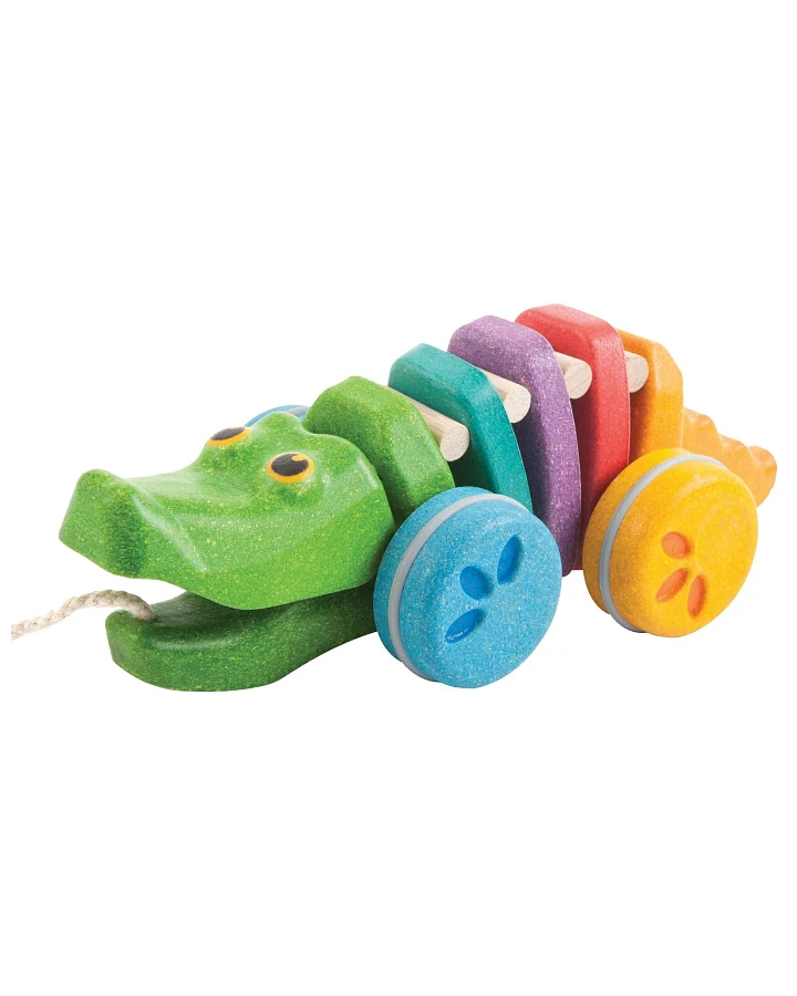 PlanToys Nachziehtier Regenbogen Krokodil aus recyceltem Kautschukholz Maße 9,5 x 22,5 x 9,5 cm