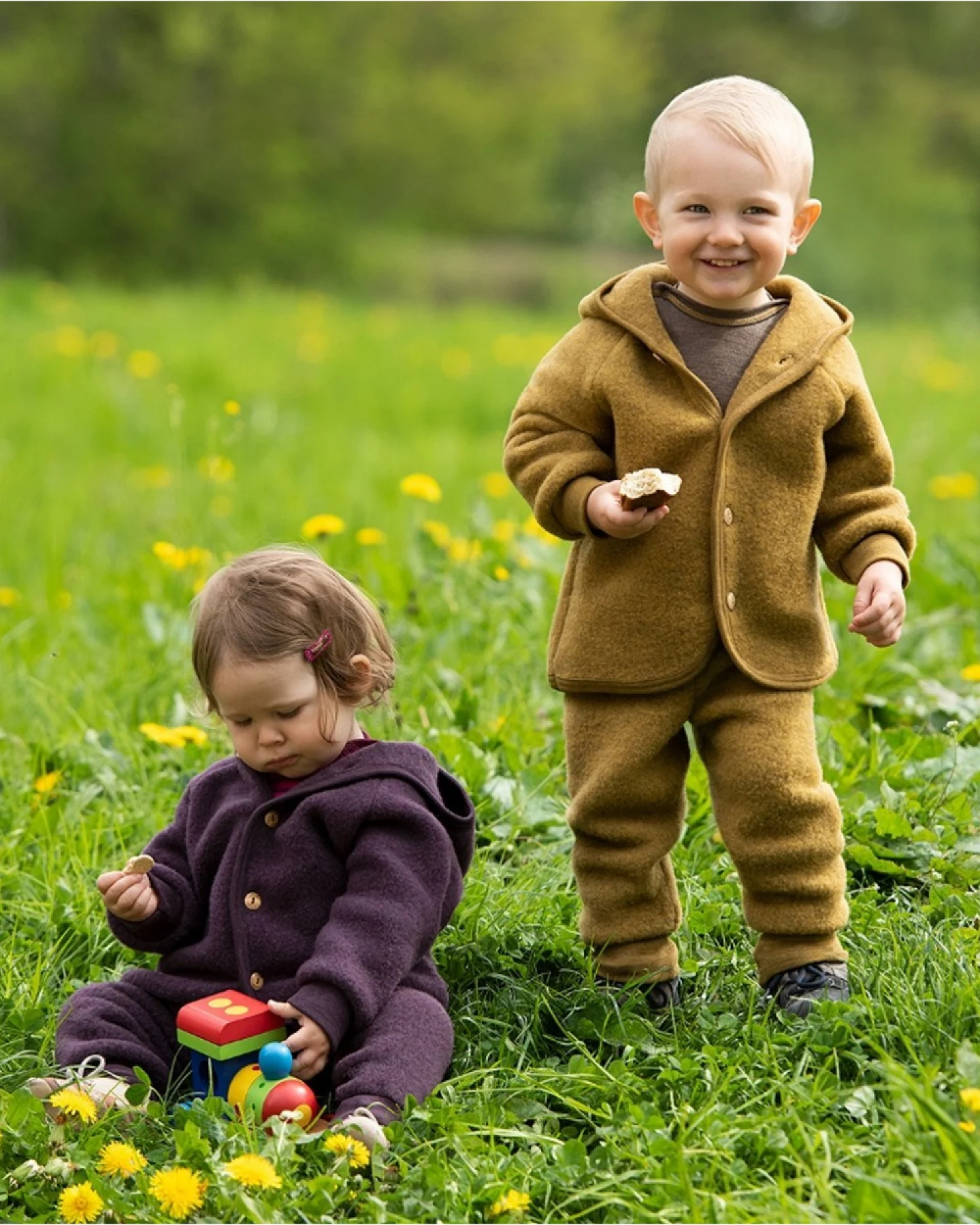 Engel Natur Baby Jacke mit Kapuze Bio-Merinowolle Fleece melange-safran Gr. 62/68 – Ansicht 2