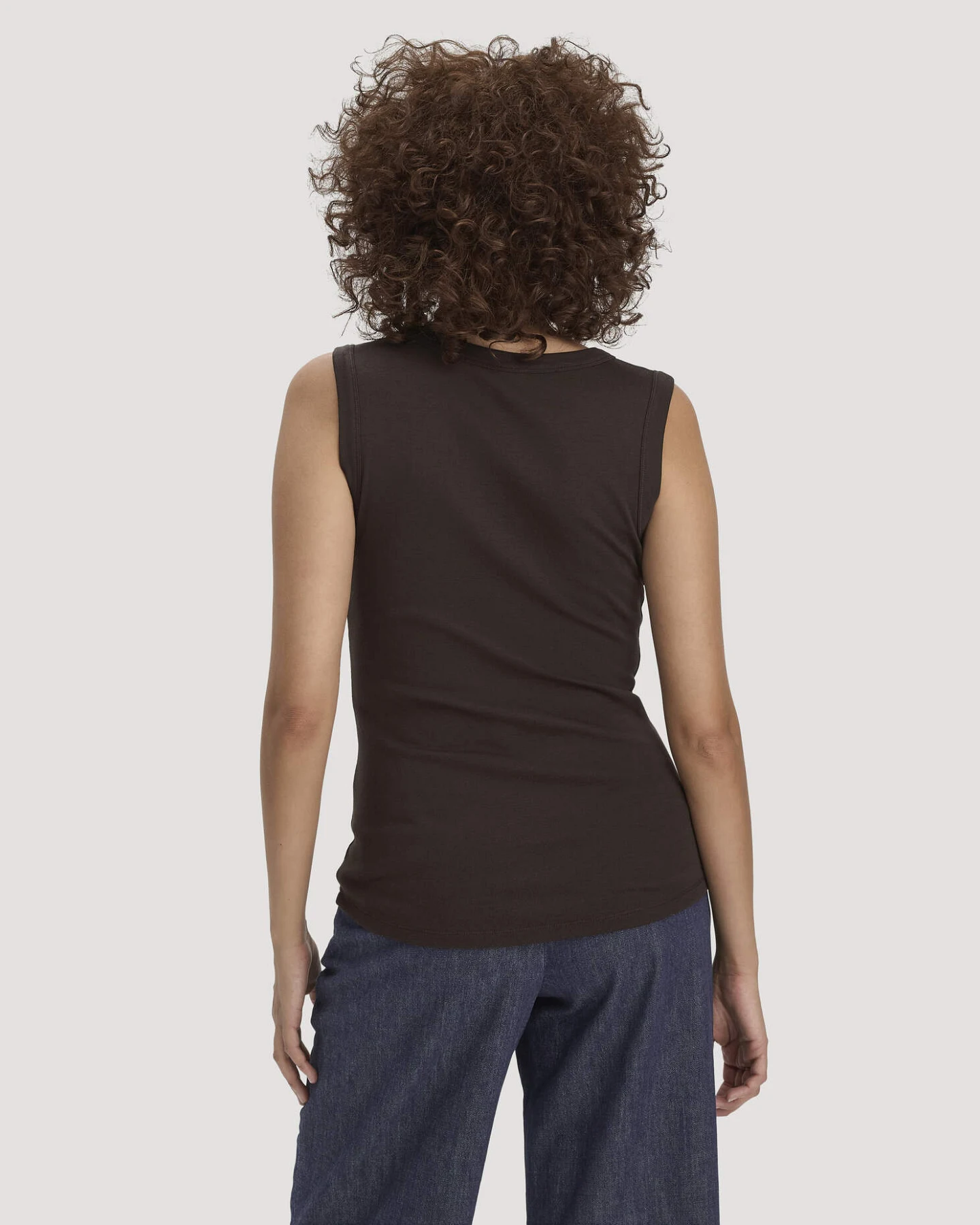 hessnatur Damen Softrib Top Fitted aus Bio-Baumwolle und TENCEL™ Modal - braun - Größe 42 – Ansicht 3