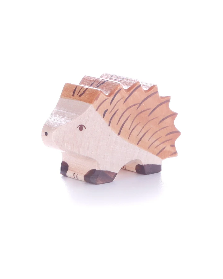 Produktseite: Holztiger Holzfigur "Igel" Wald und Wiese Maße 7 x 2,3 x 4,5 cm