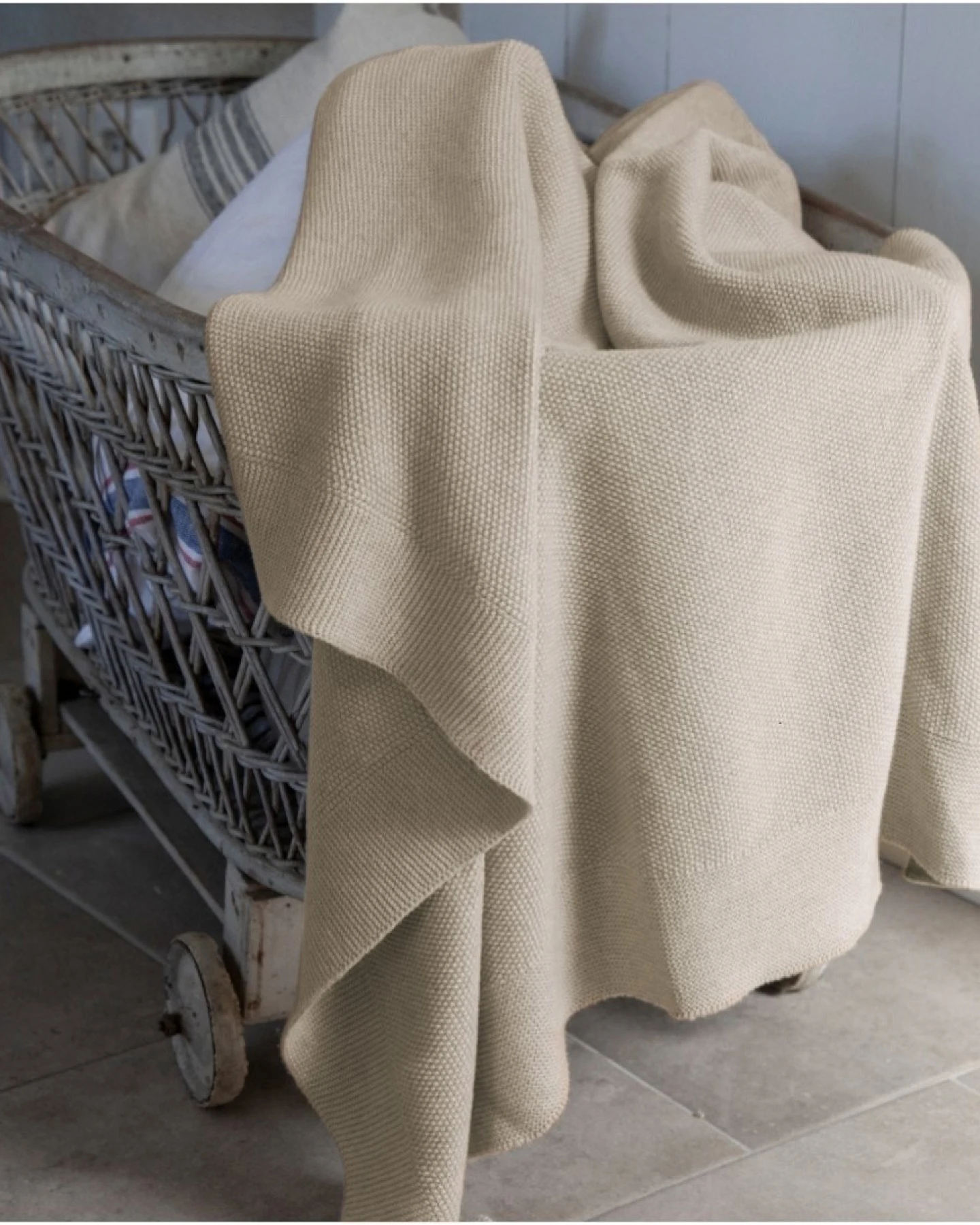 Babydecke Bio-Baumwolle Perlenstrick light beige melange Maße 80 x 95 cm – Ansicht 2