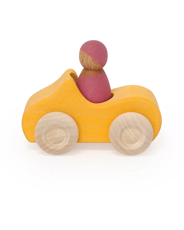 Produktseite: Grimms Kleines Cabrio Spielzeugauto aus Lindenholz, gelb lasiert Maße 11 x 9 x 7 cm