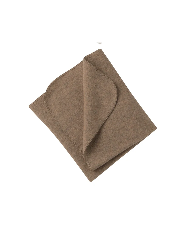 Produktseite: Engel Natur Babydecke mit Muschelkante Bio-Merinowolle Fleece melange walnuss Maße 80 x 100 cm