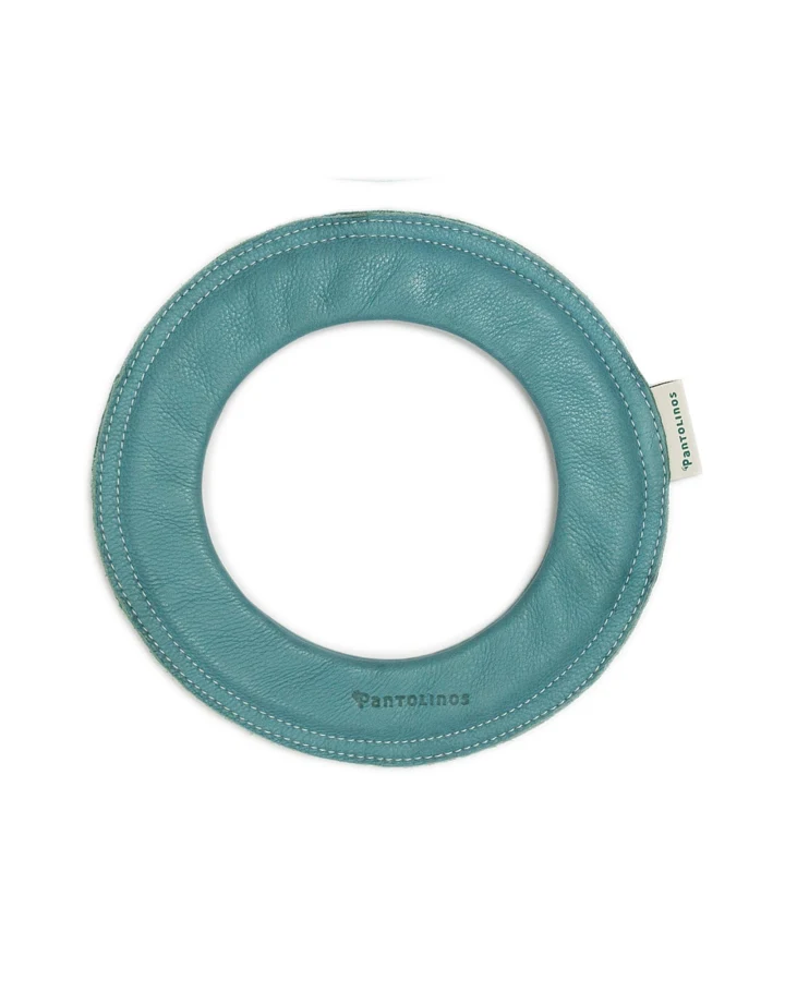 Frisbee Wurfring "Loop" aus pflanzlich gegerbtem Leder graublau Gr. L (22cm Durchmesser)