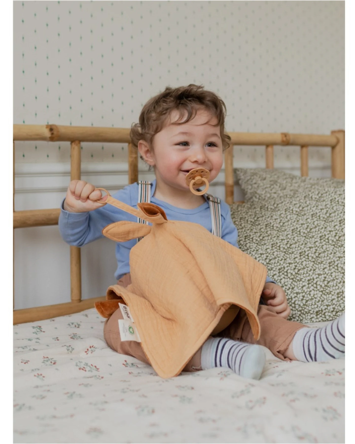 BIBS Kuschelweiches Schnuffeltuch, 3-lagig "Cuddle Kangaroo Desert" sand Maße 40 x 40 cm – Ansicht 2